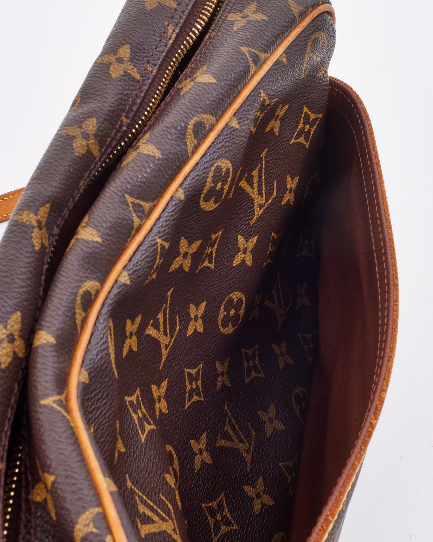 Sac à bandoulière Trocadero en toile monogramme Louis Vuitton