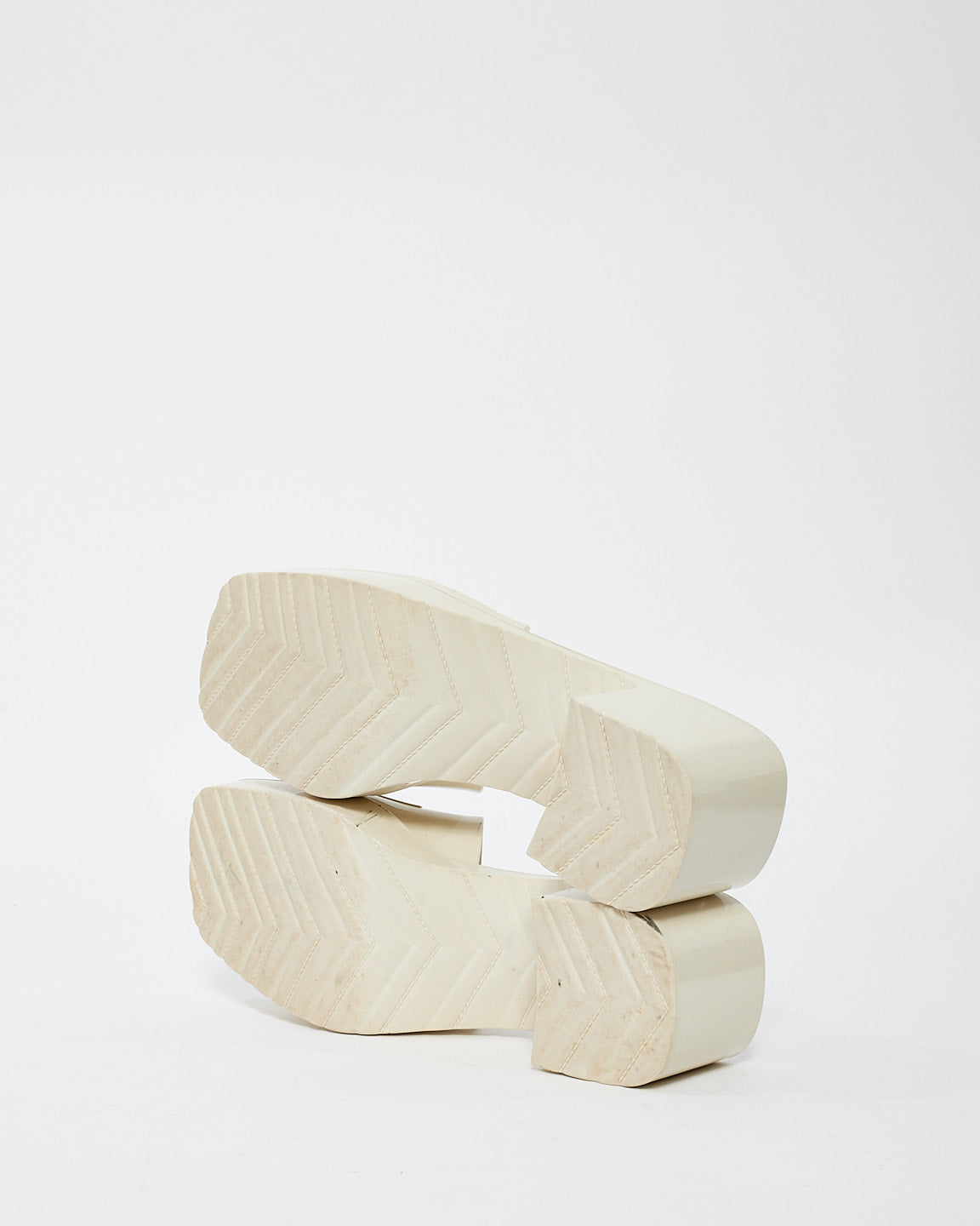 Sandale à talons coulissants avec logo en caoutchouc blanc cassé Gucci - 38