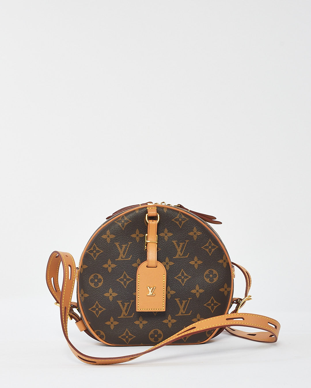 Lv Bag Monogram Boite Chapeau Souple Explore A Louis Vuitton