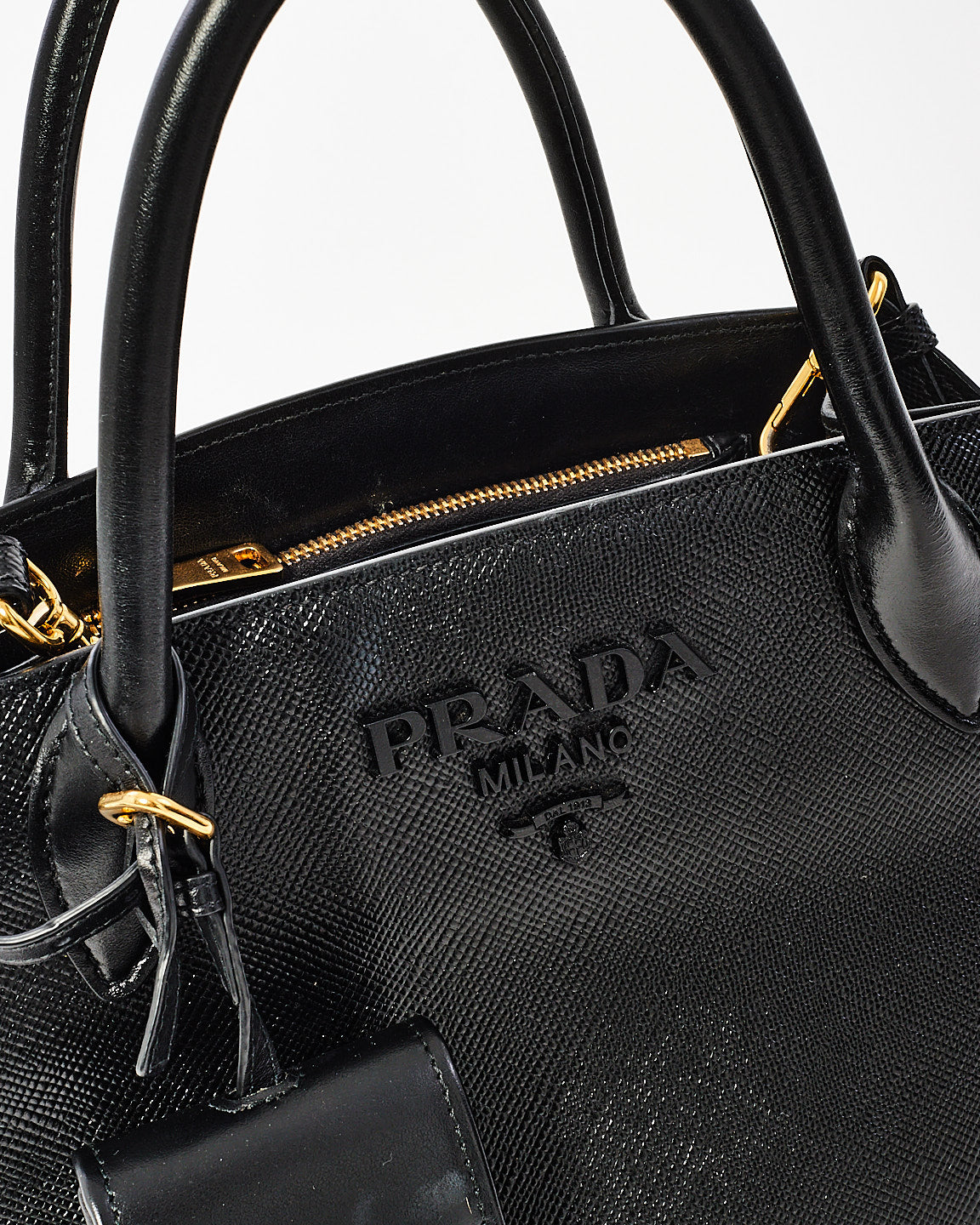 Petit fourre-tout monochrome en cuir saffiano noir Prada