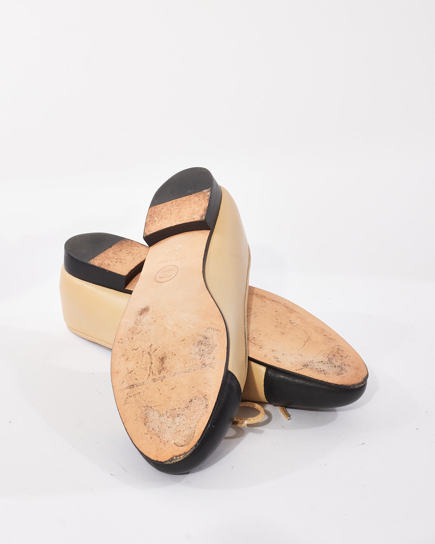 Chanel Beige & Black Classic Logo Ballerina Flats - 38C