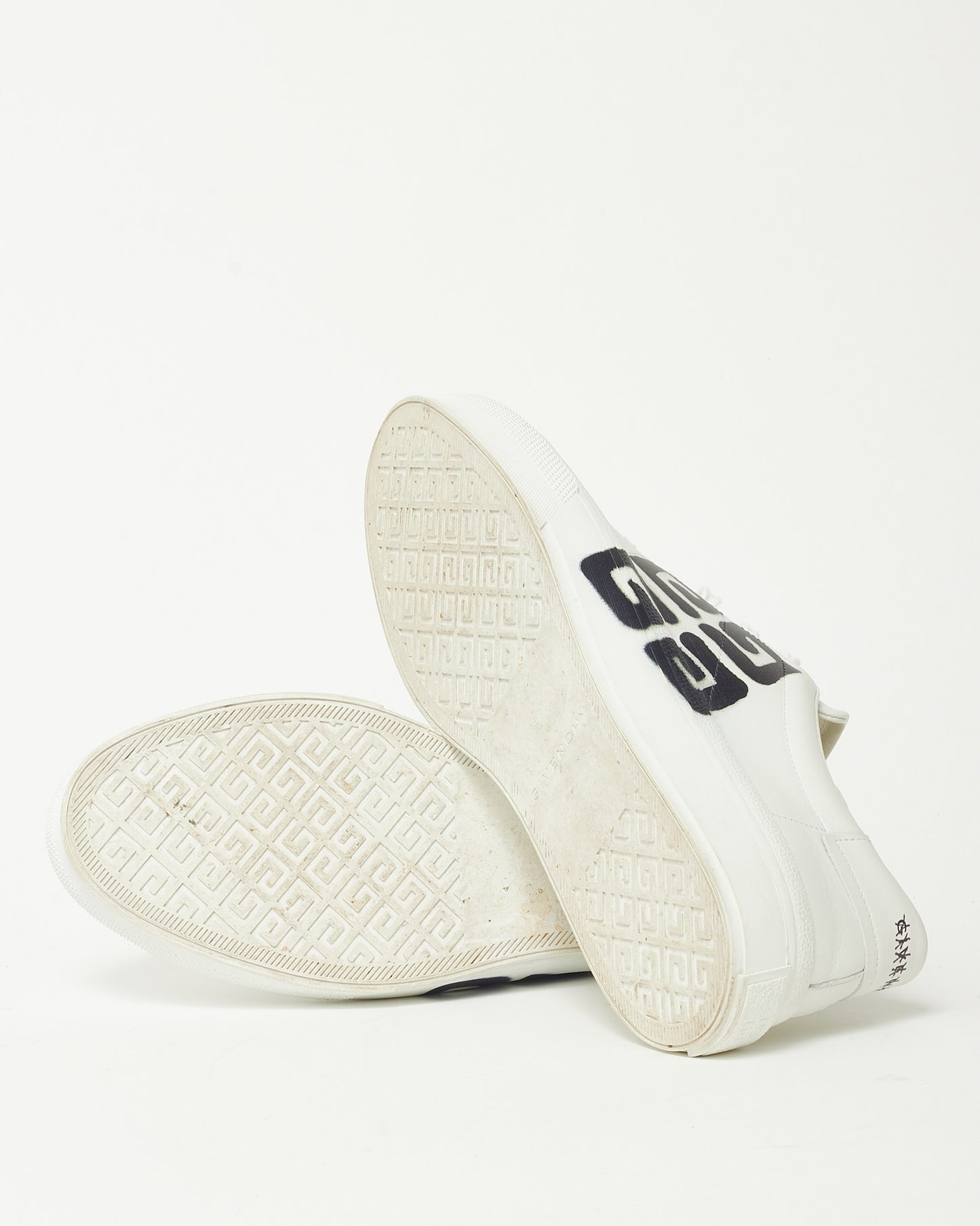 Givenchy x Chito City White Leather Black 4G Graffiti Logo City Court Lace-Up Sneakers - 40