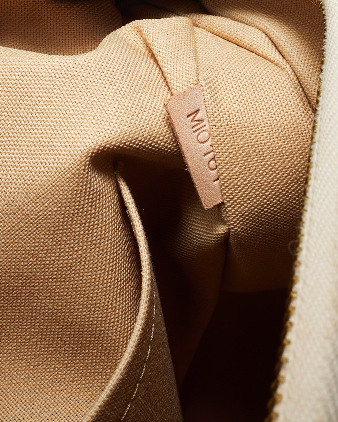 Louis Vuitton Damier Azur Coated Canvas Siracusa MM Crossbody