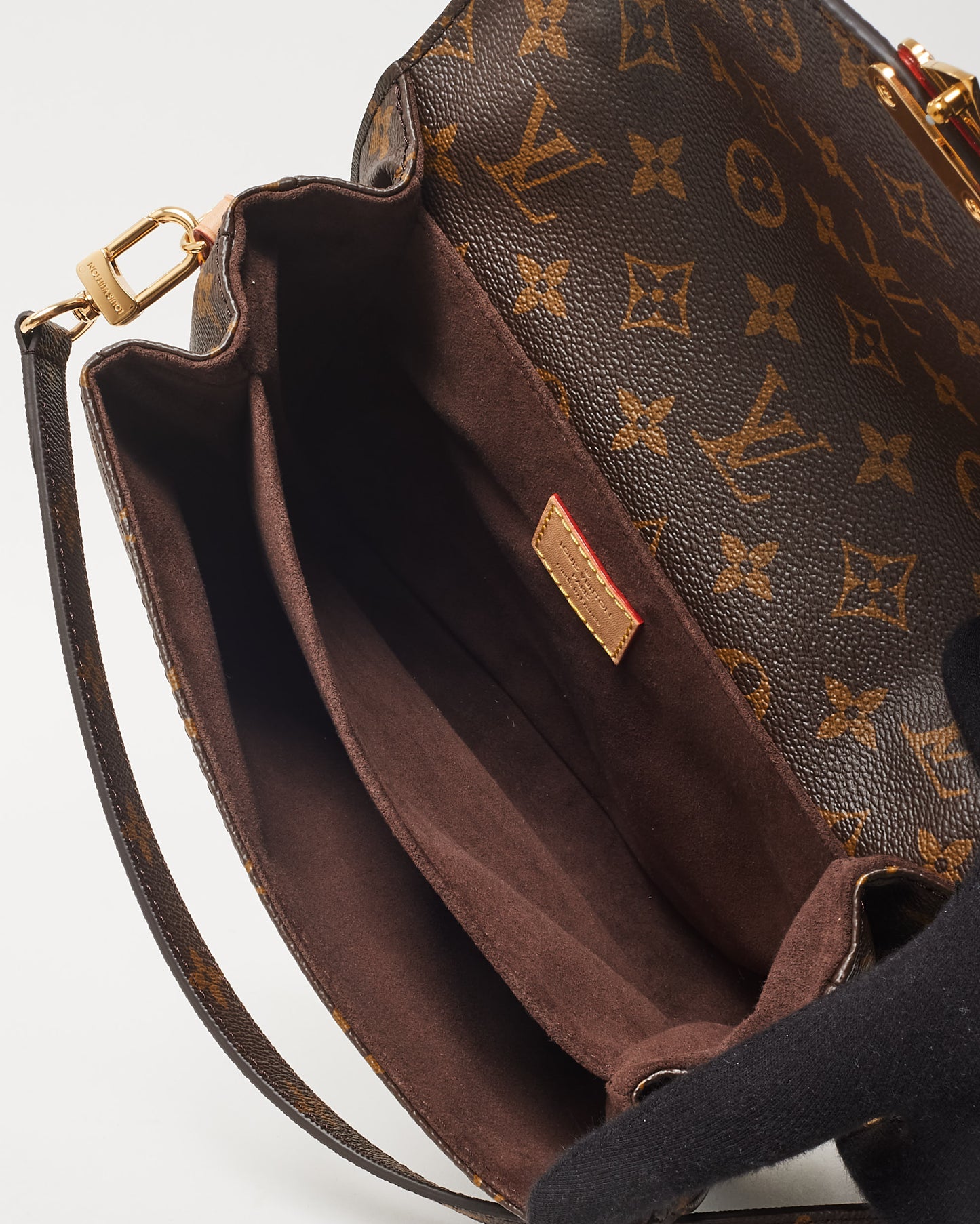 Louis Vuitton Monogram Canvas Pochette Metis Crossbody Bag