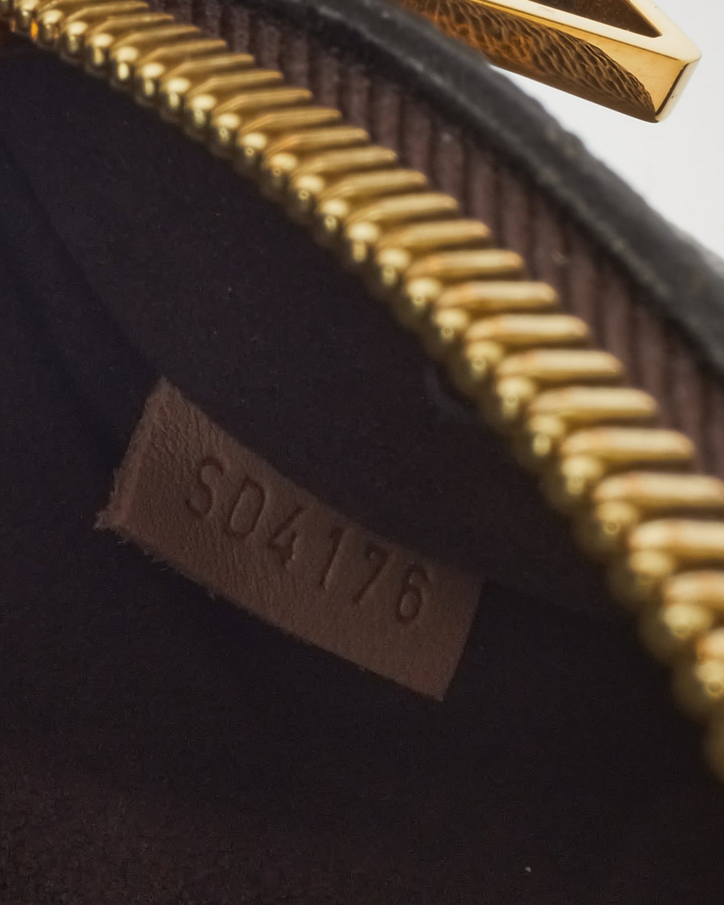 Louis Vuitton Monogram Canvas Pochette Metis Crossbody Bag