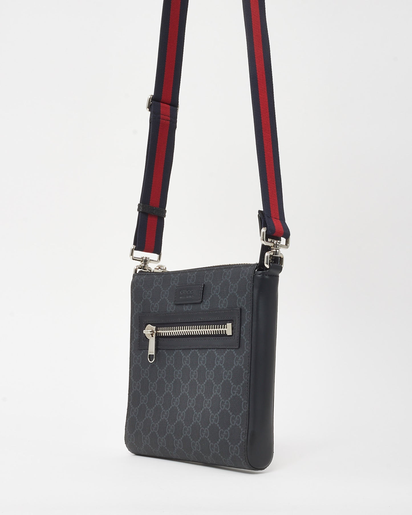 Gucci Black Monogram GG Supreme Canvas Front Zip Web Messenger Bag