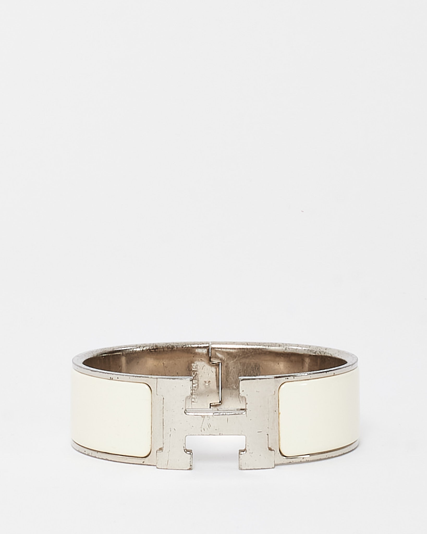 Buy Hermès Silver White Enamel Wide Clic Clac H Bracelet - GM