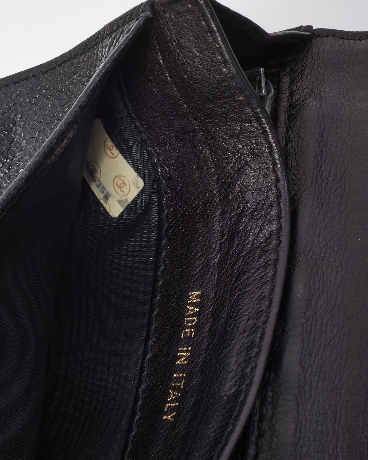 Chanel Vintage Black Caviar Leather CC Logo Flap Wallet