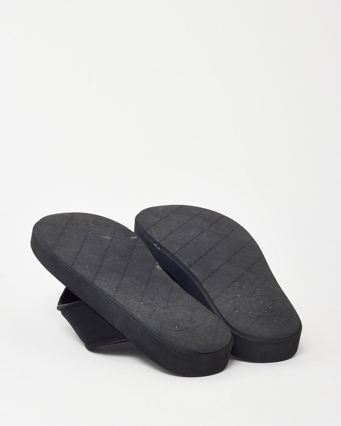 Chanel Black 23P Fabric Black CC Logo Thong Flip Flops - 37