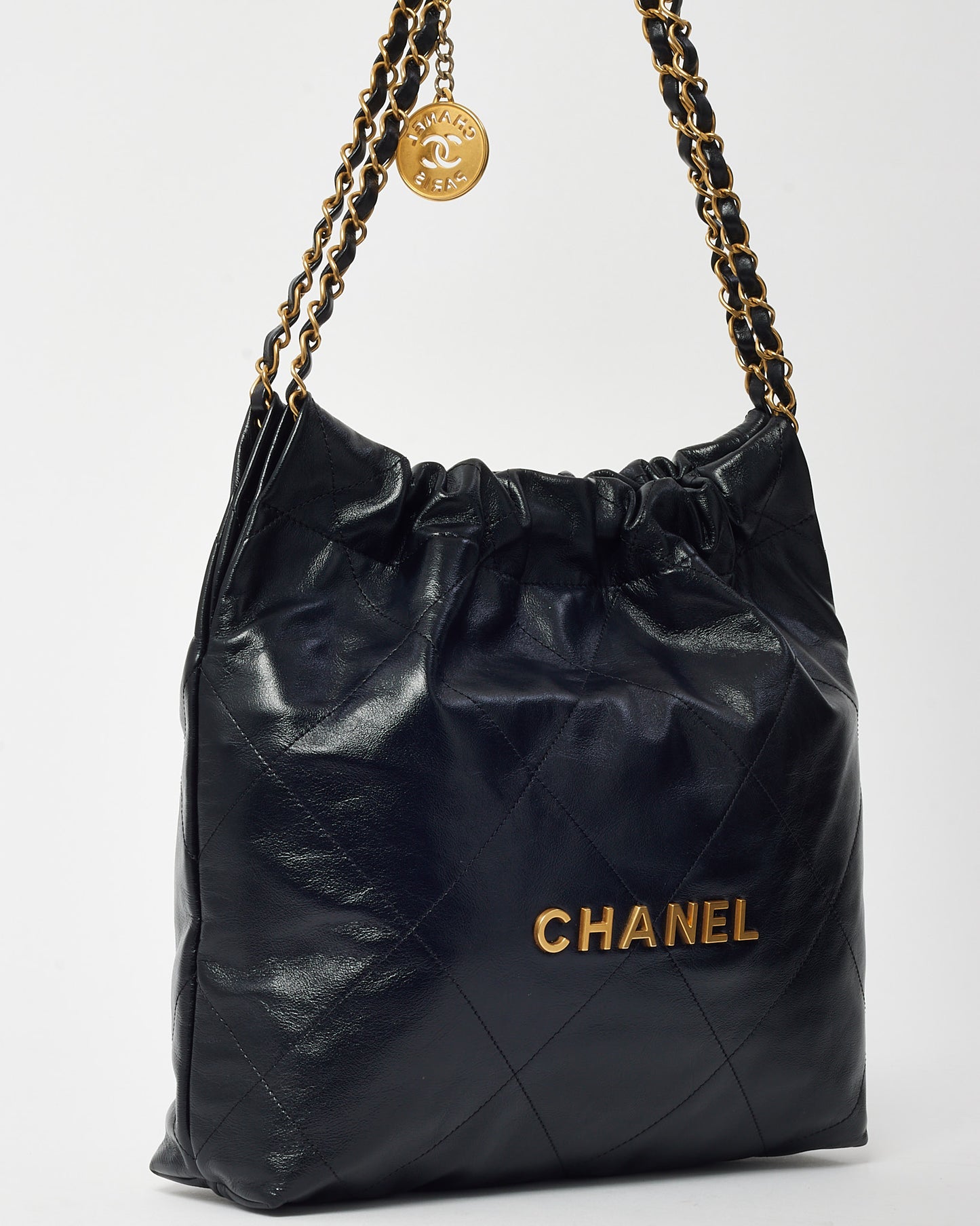 Chanel Black Shiny Quilted Calfskin Leather Chanel 22 Shoulder Bag GHW