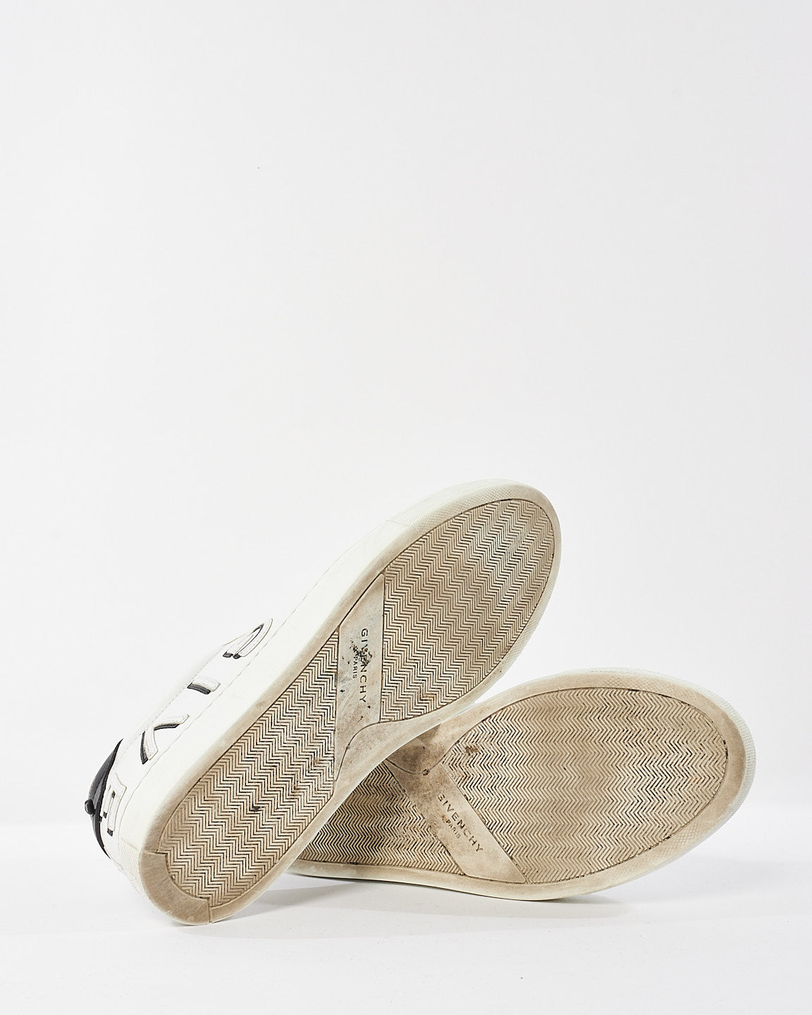 Givenchy White & Black Leather Reverse Low Top Sneakers - 41 MEN