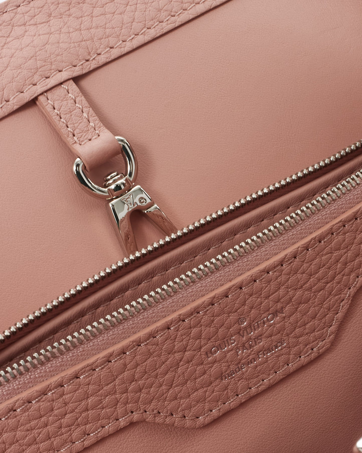 Louis Vuitton Rose Mauve (Magnolia) Leather MM Capucines Bag