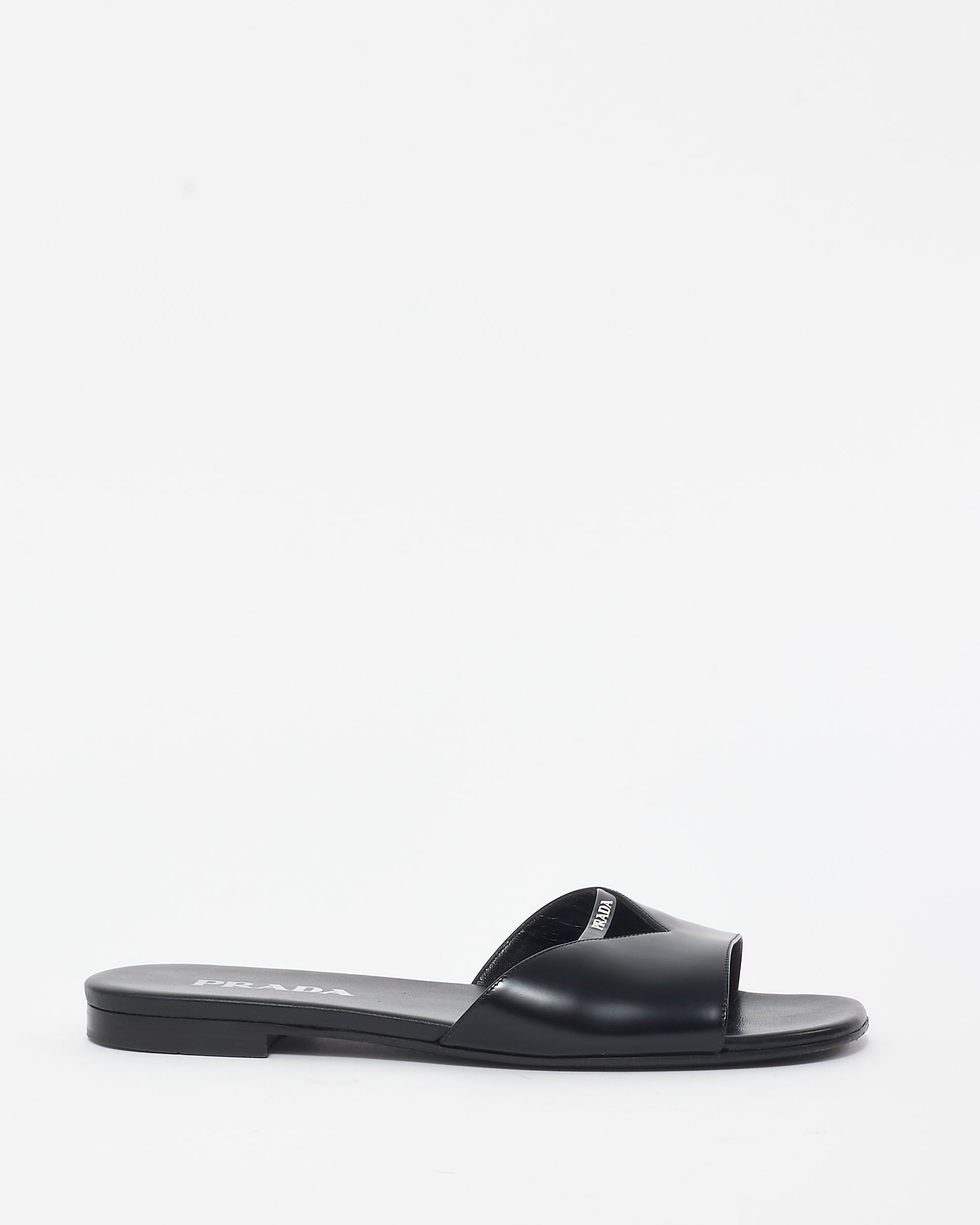 Buy Prada Black Leather Logo Slide Sandals - 38.5 - Authenticated Pre-Owned  | RETYCHE