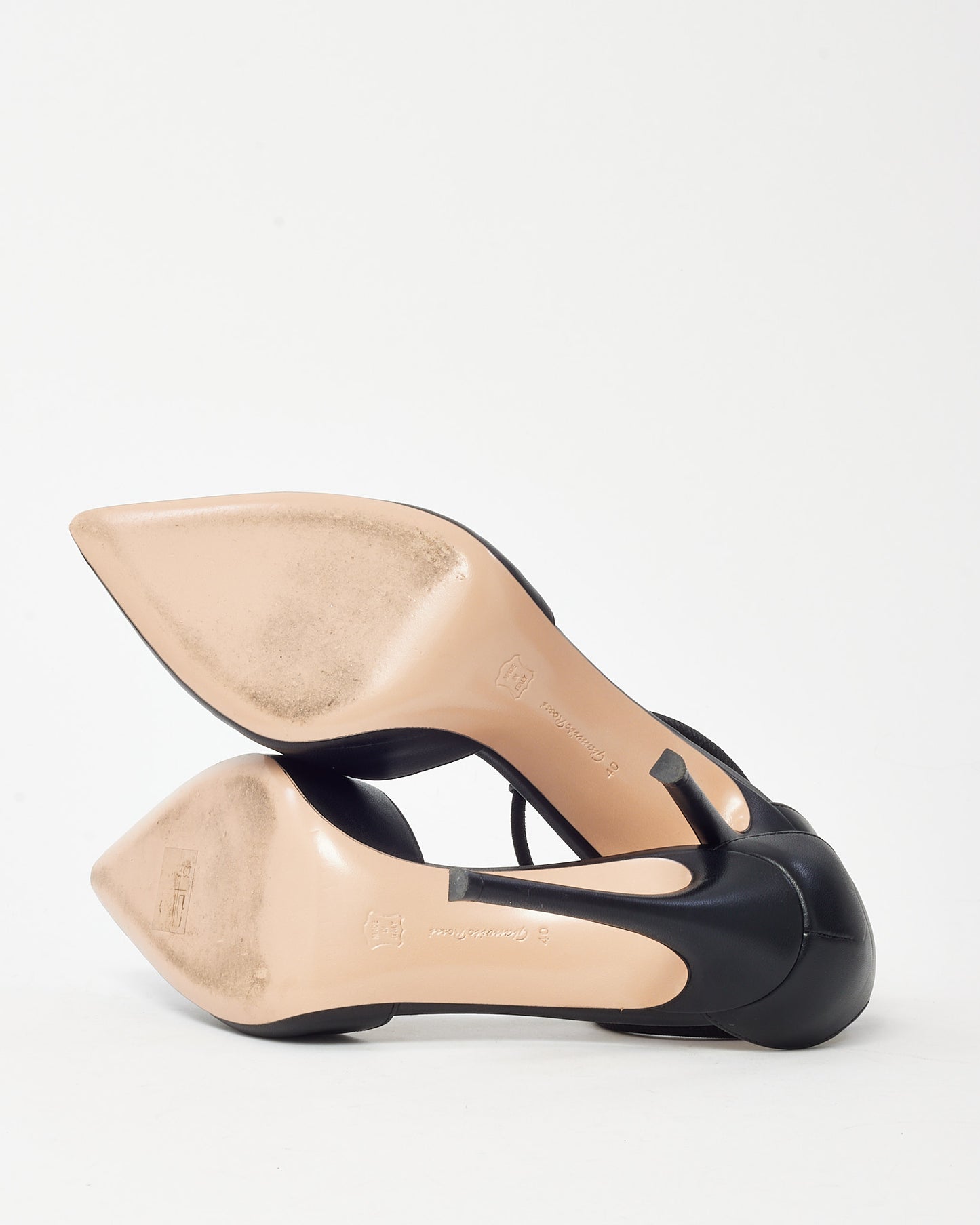 Gianvito Rossi Black Leather T-Strap Pointed Toe Pumps - 40