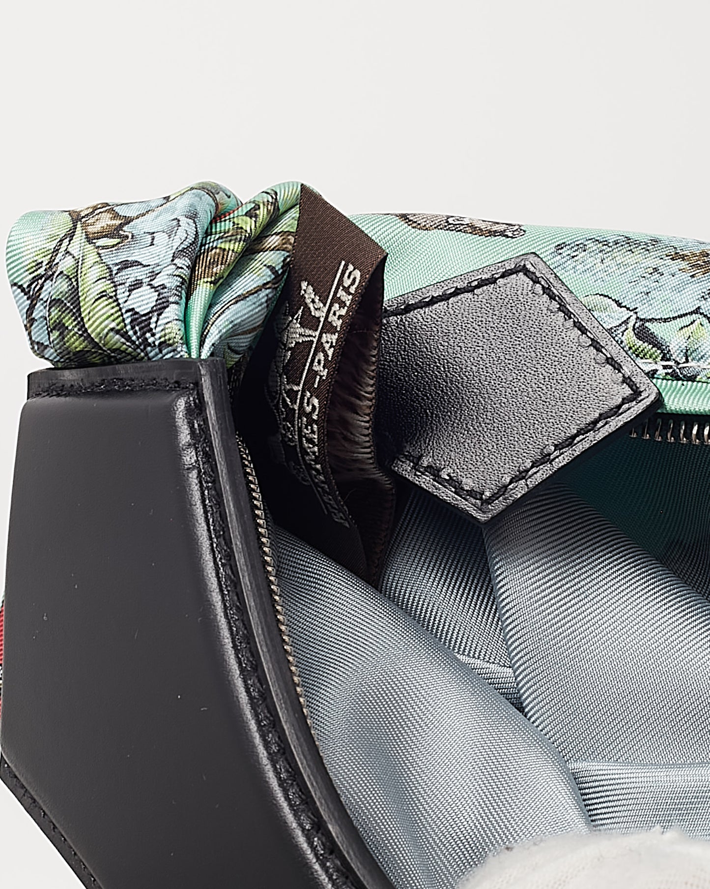 Hermès Bleu du Nord and Bleu Indigo Equateur Printed Silk Balusoie Bag