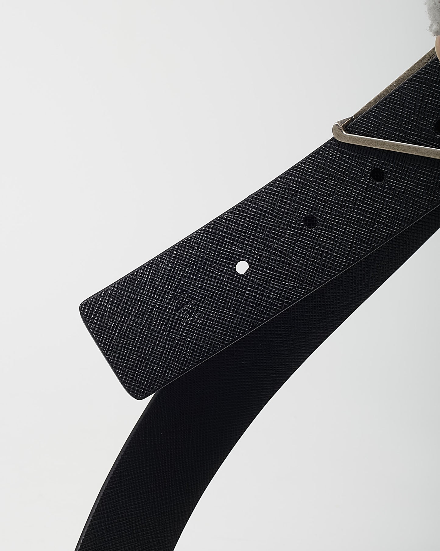 Prada Black Saffiano Leather Silver Triangle Fibbe Logo Buckle Belt - 95/34