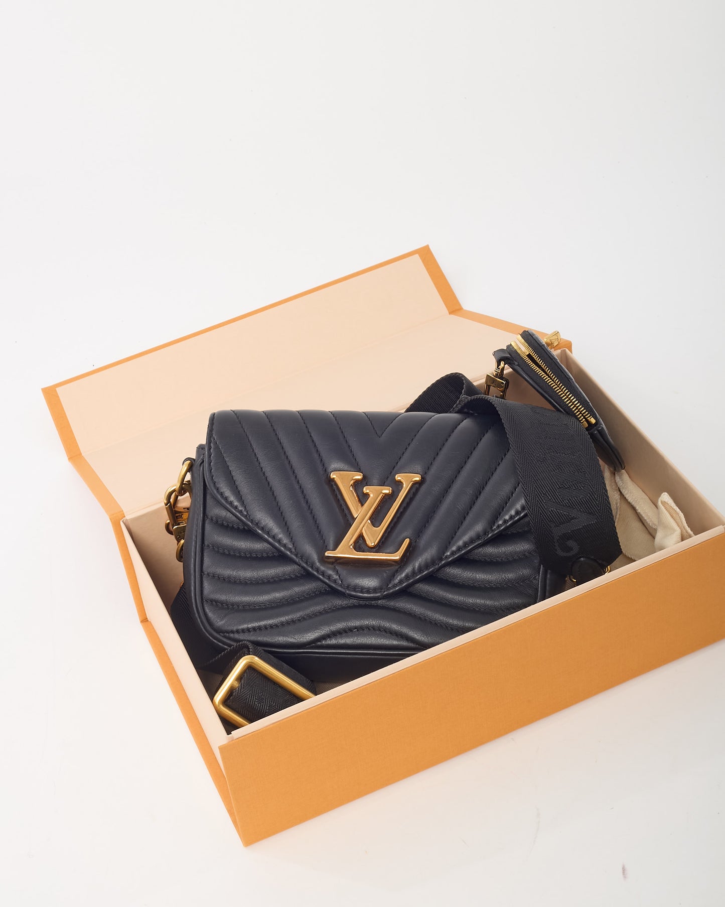 Louis Vuitton Black Calfskin Leather New Wave Multi Pochette Crossbody Bag