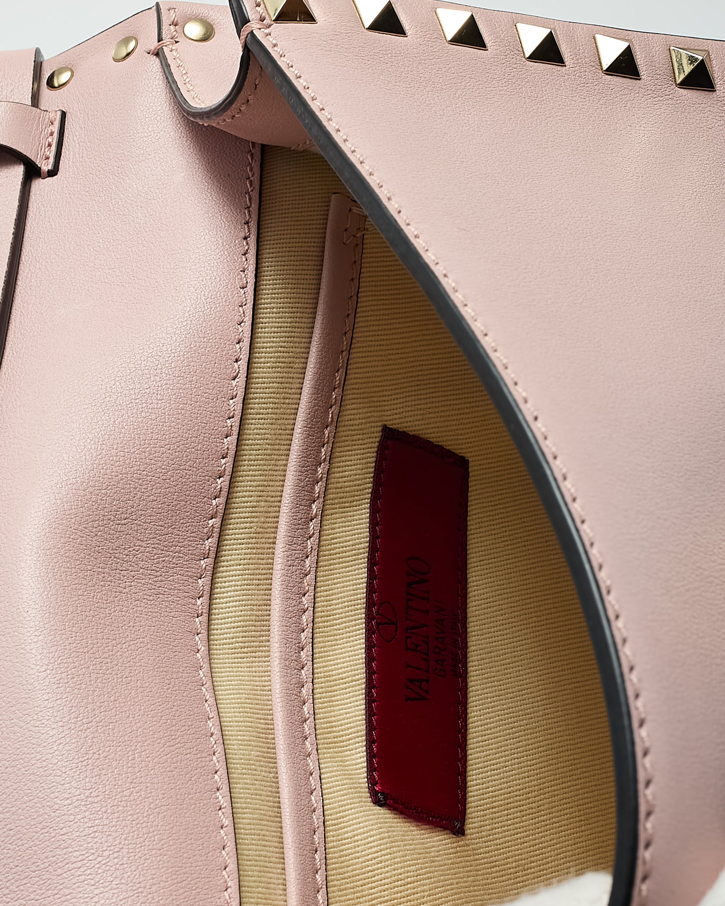 Valentino Pink Leather GHW Rockstud Small Envelope Flap Crossbody Bag