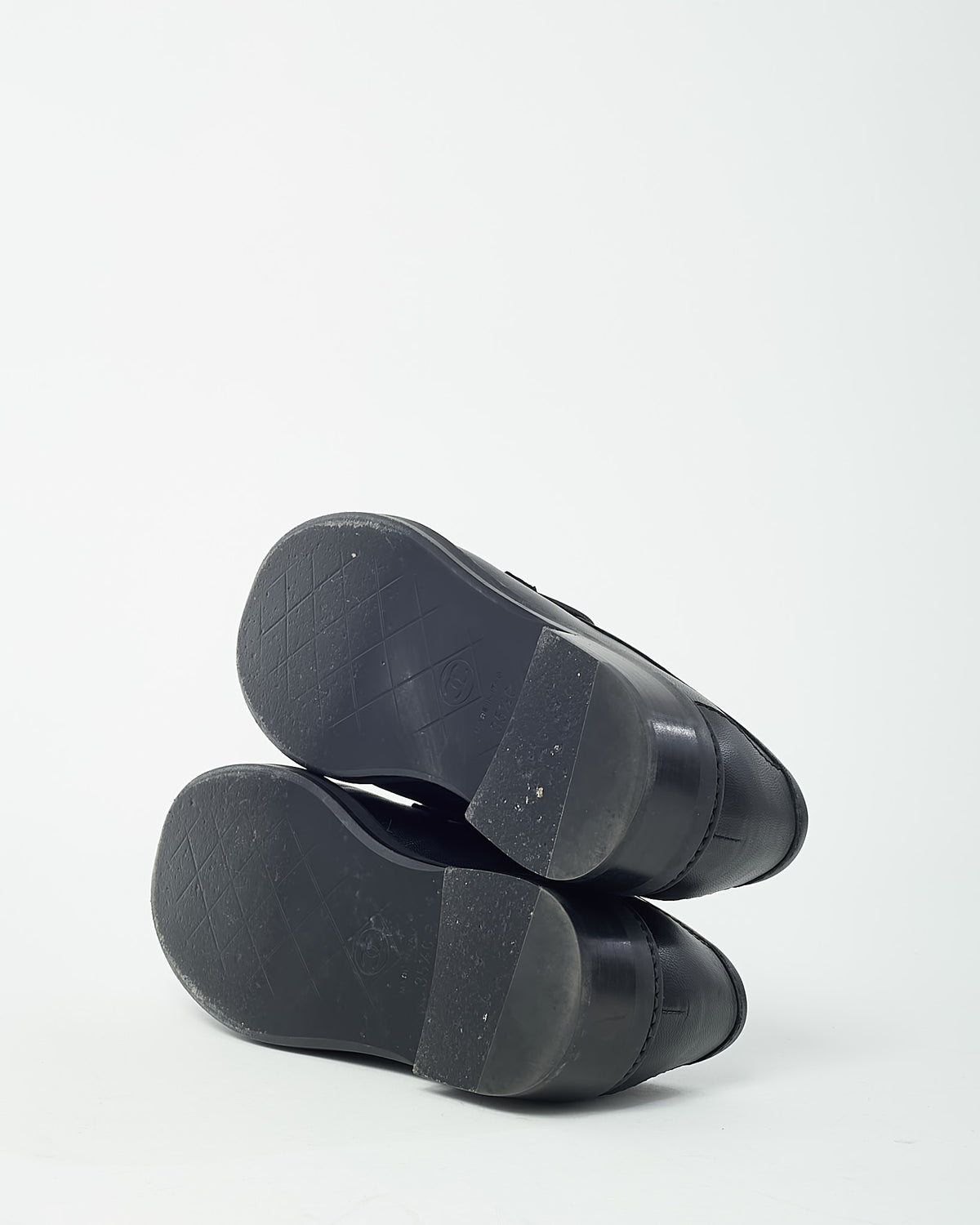 Chanel Black Leather Quilted Turnlock CC Logo Loafers - 35.5