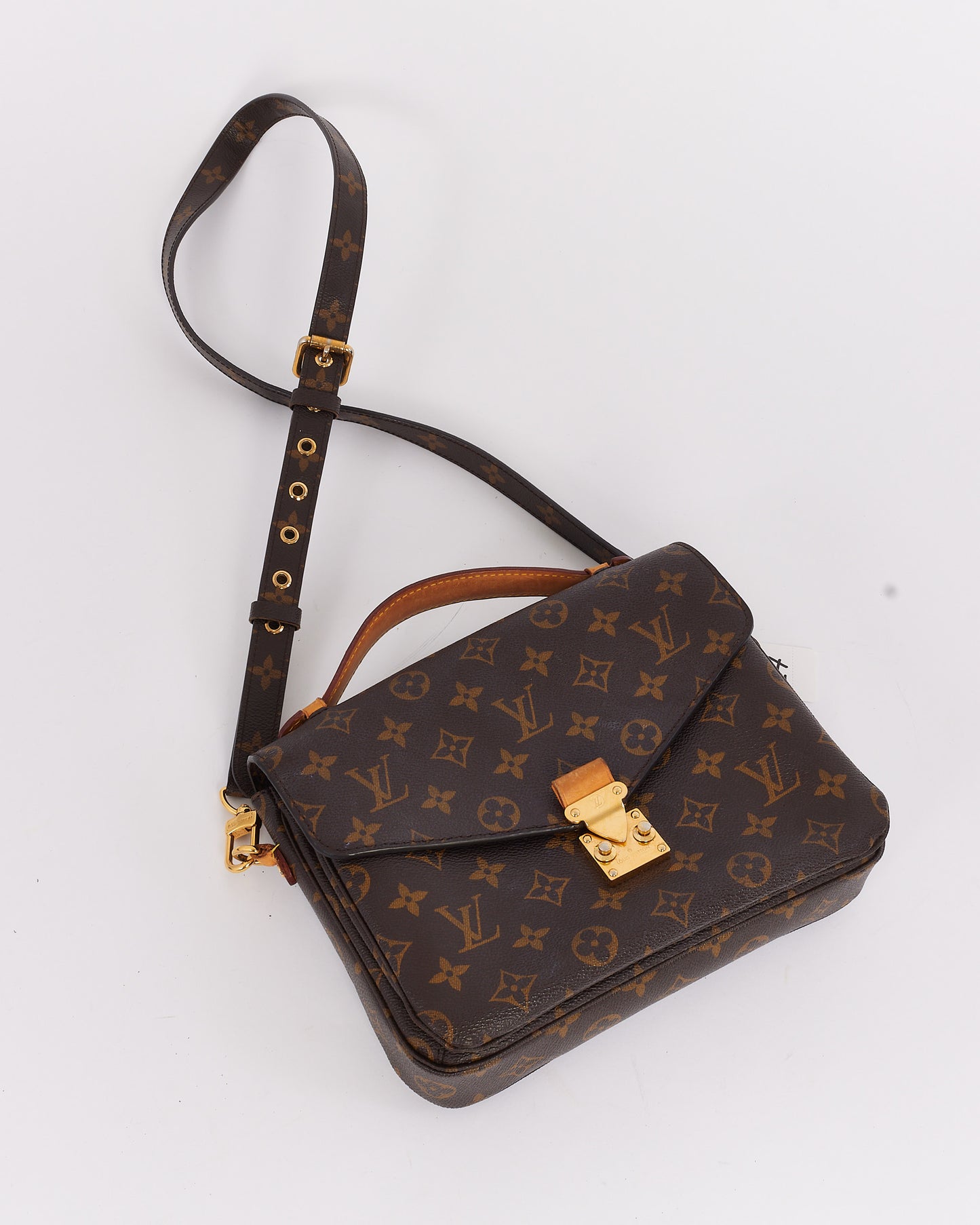 Louis Vuitton Monogram Canvas Pochette Metis Bag