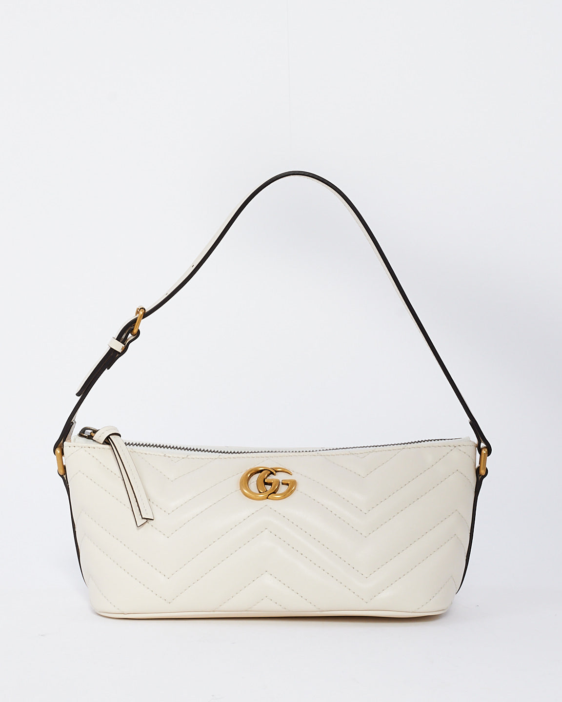 Explore a Gucci White Matelassé Leather GG Marmont Shoulder Bag