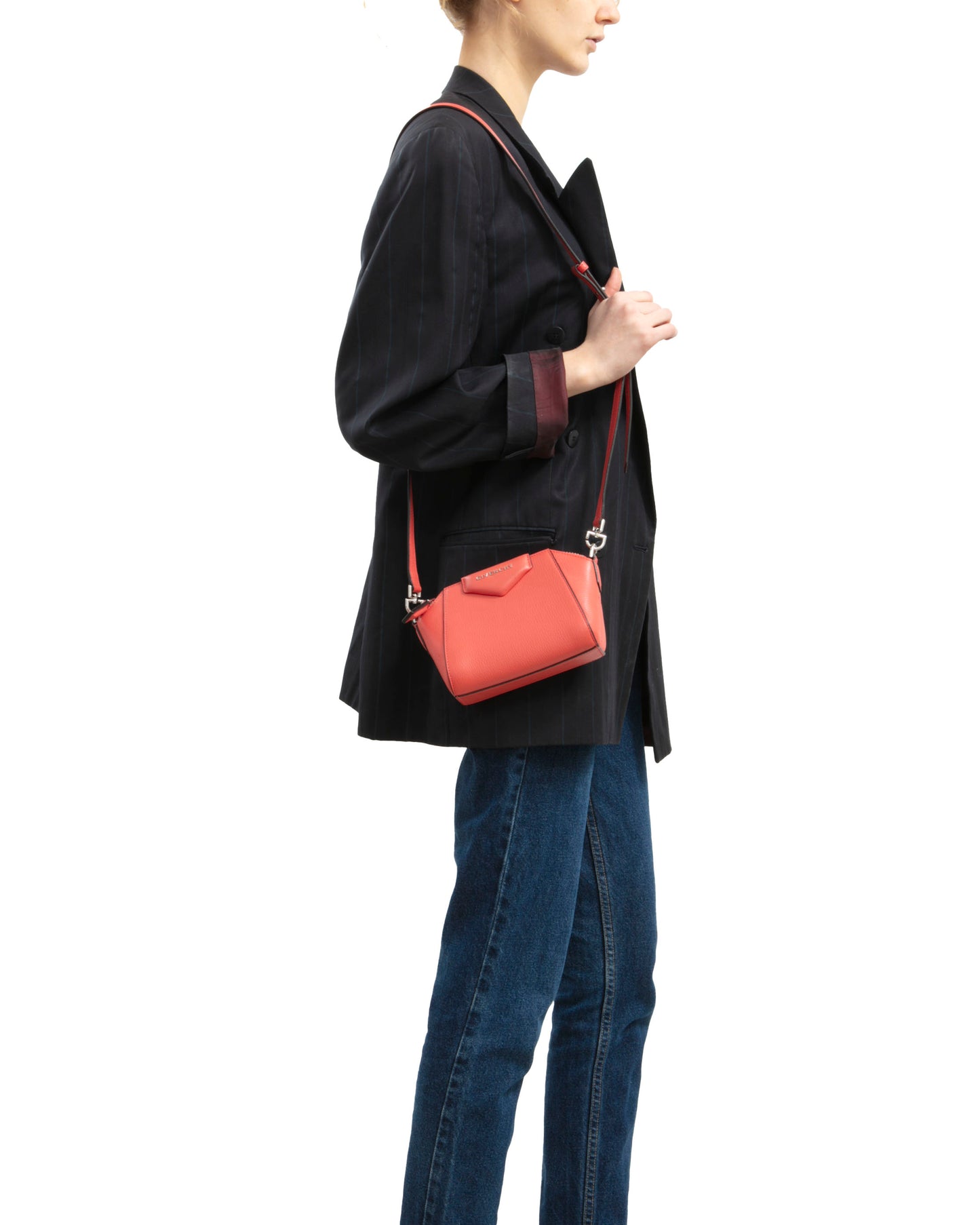 Sac bandoulière Nano Antigona en cuir corail Givenchy
