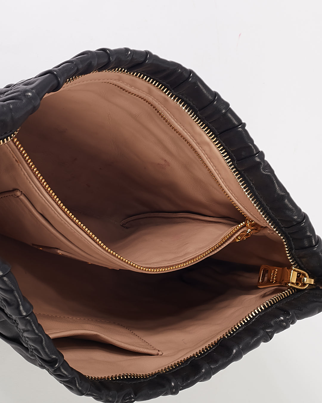 Grande pochette zippée en cuir Gaufre noir Prada