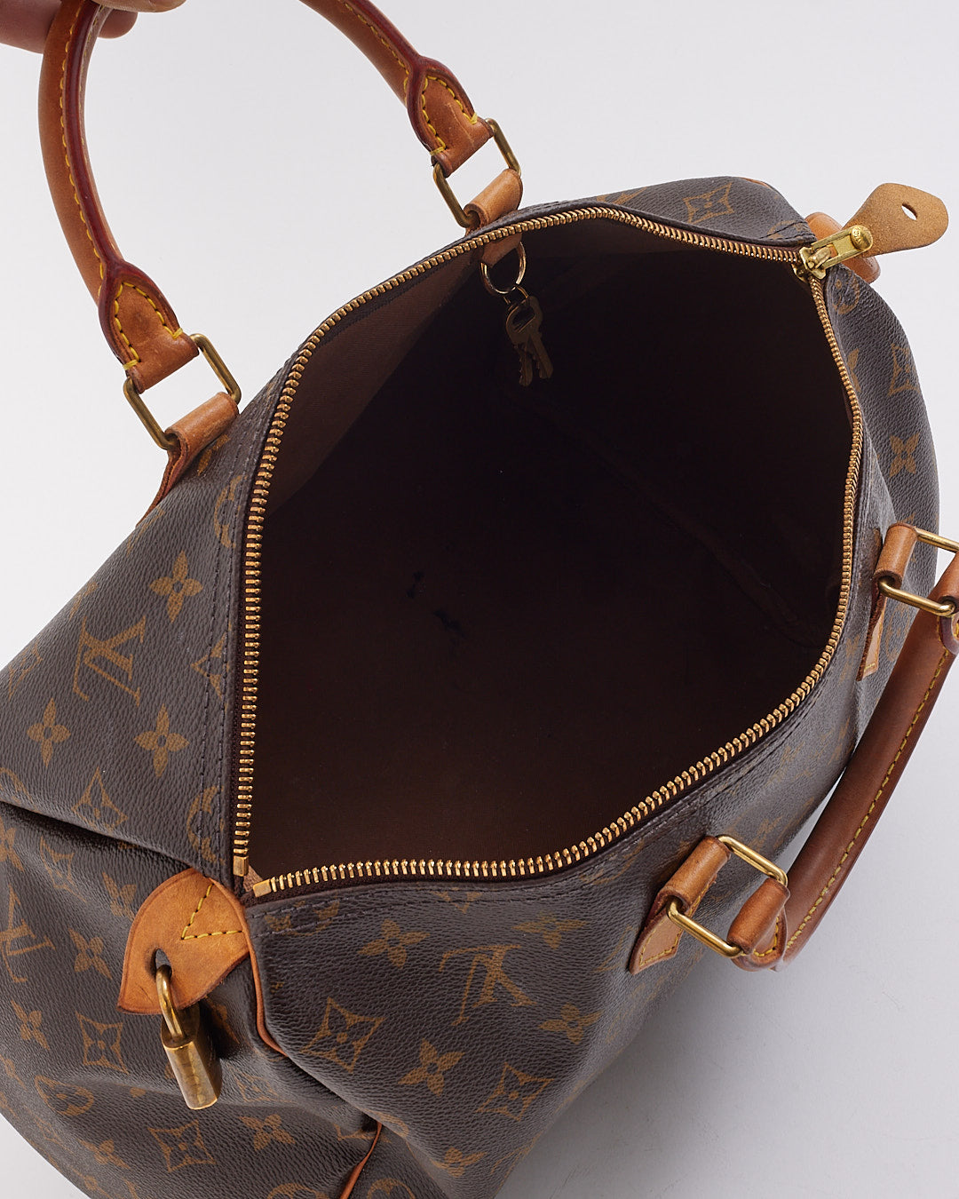 Louis Vuitton Toile Monogram Speedy 35