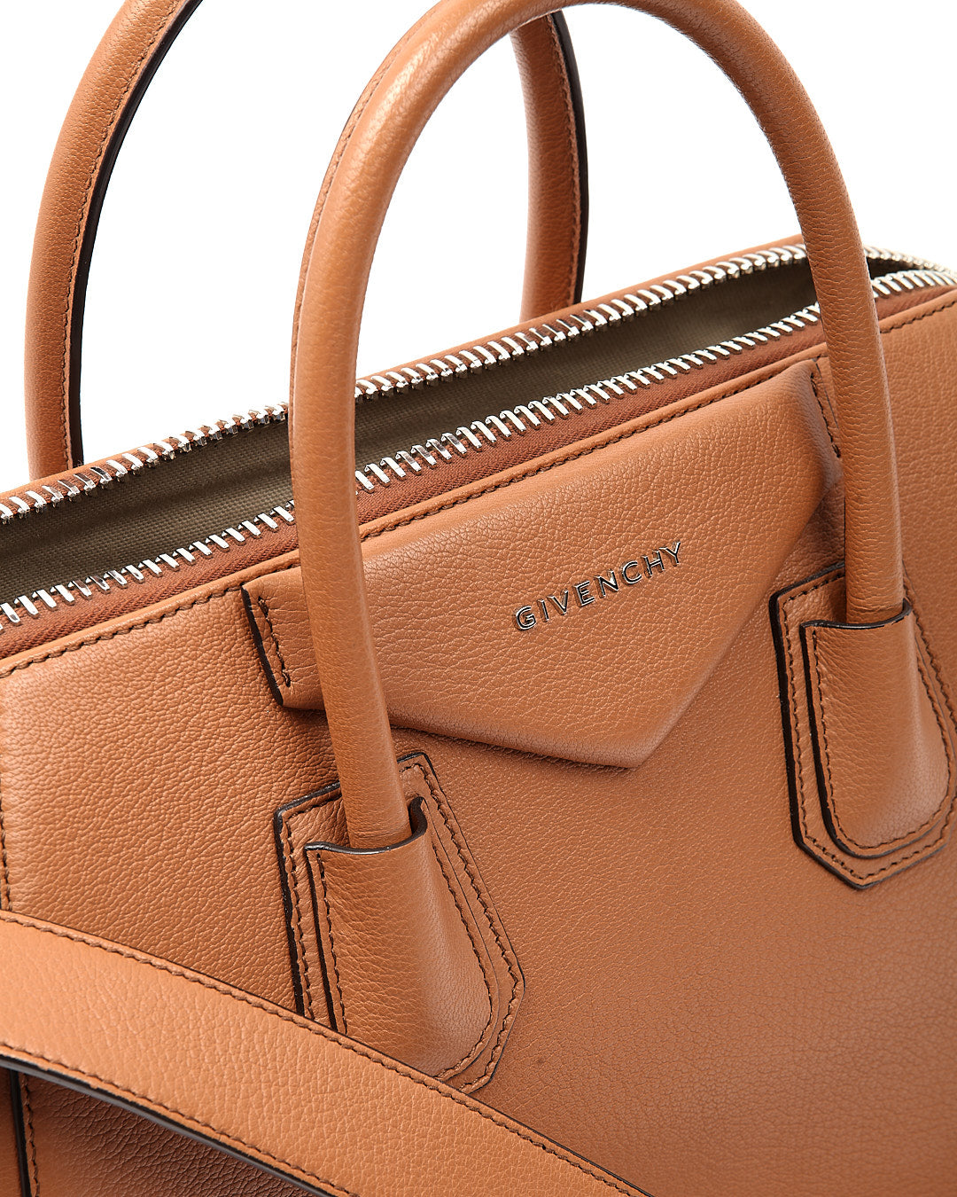 Sac Antigona moyen en cuir grainé beige Givenchy