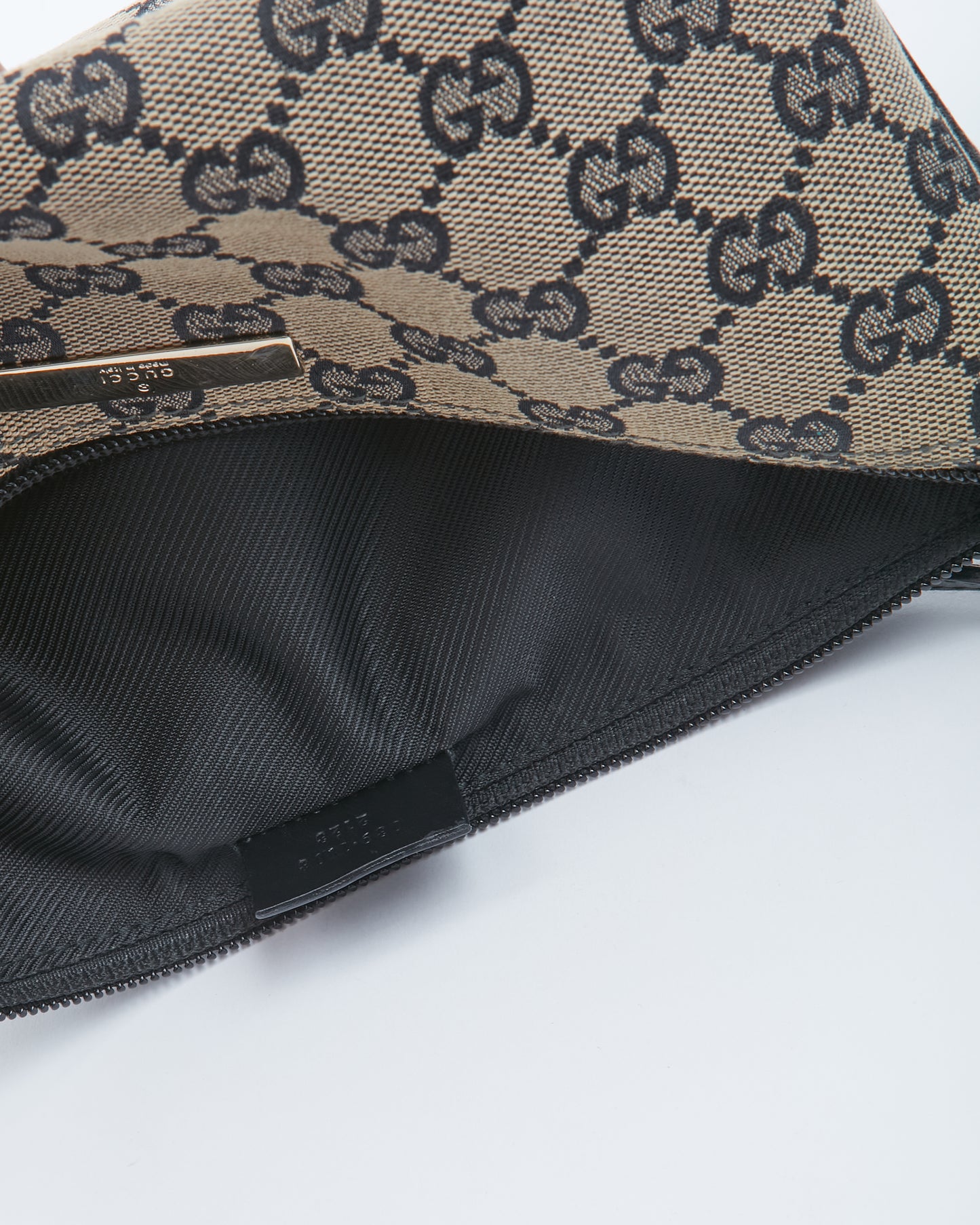 Gucci GG Supreme Canvas Boat Pochette Shoulder Bag