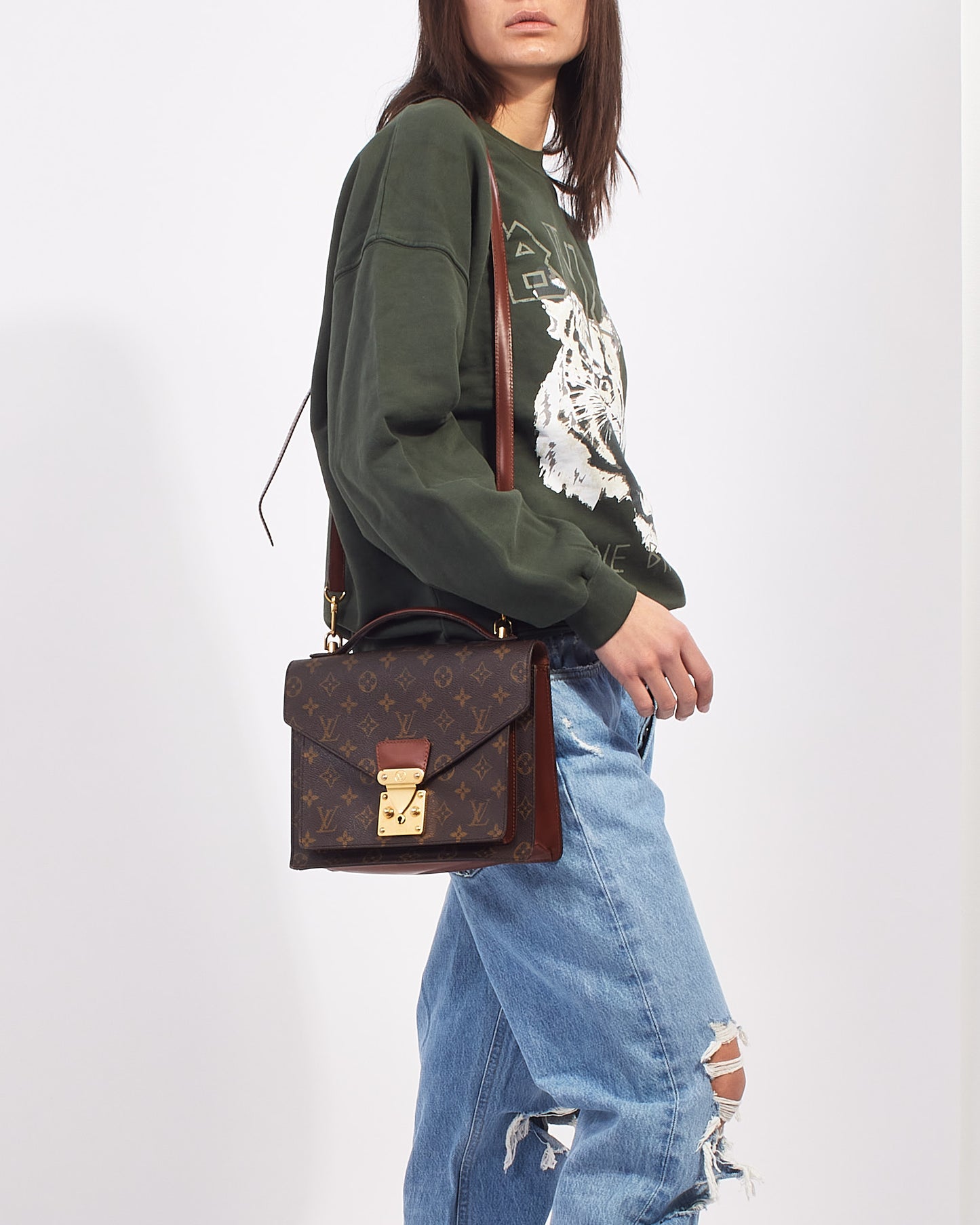 Louis Vuitton Monogram Canvas Monceau 26 Bag