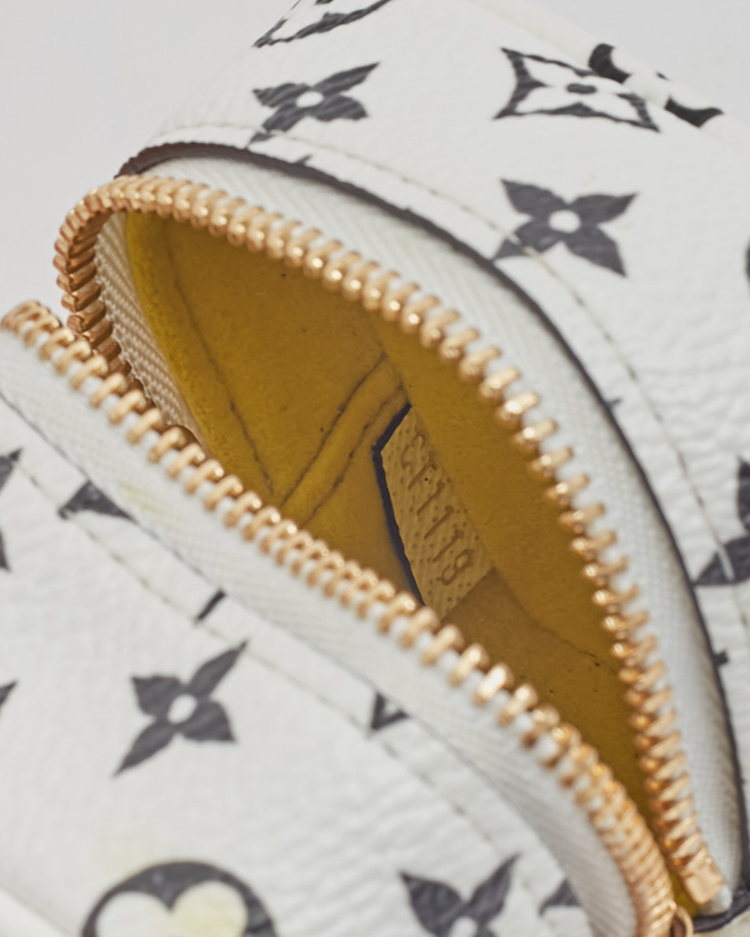 Louis Vuitton Porte-Monnaie Cube Géant Multi Monogramme