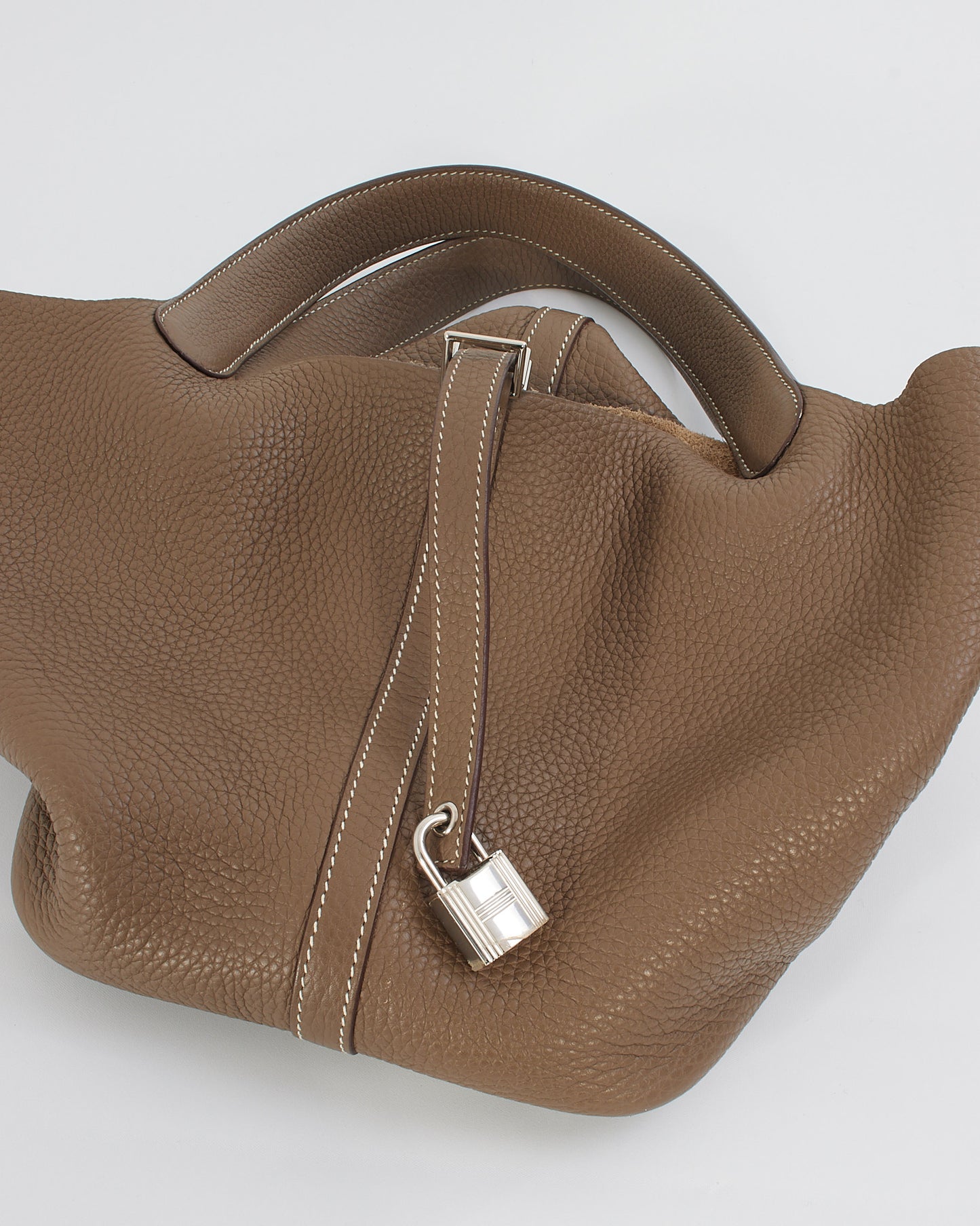 Hermès Etoupe Taurillon Clemence Picotin 22 Tote