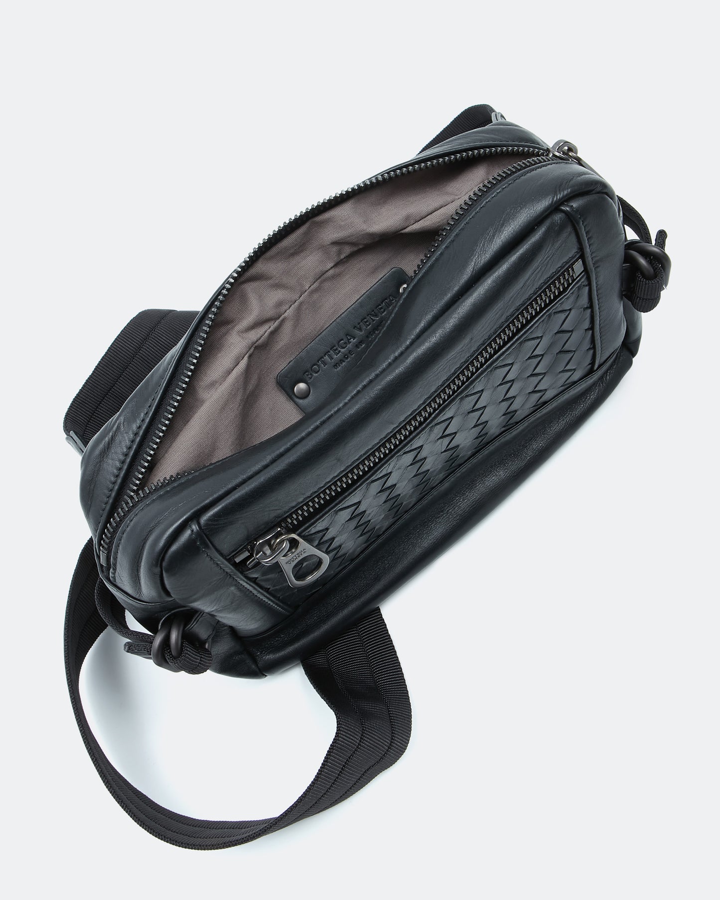 Sac cabas CC entrelacé vintage en cuir d'agneau noir Chanel avec chaîne en or 24 carats