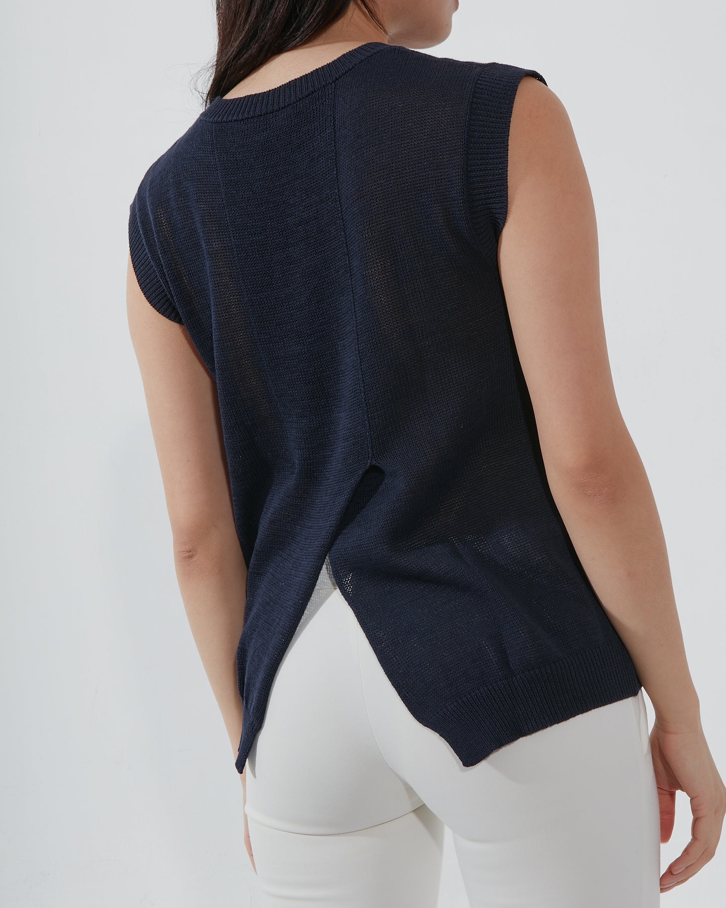 Brunello Cucinelli Haut sans manches en maille ornée de bijoux bleu marine - pas de taille