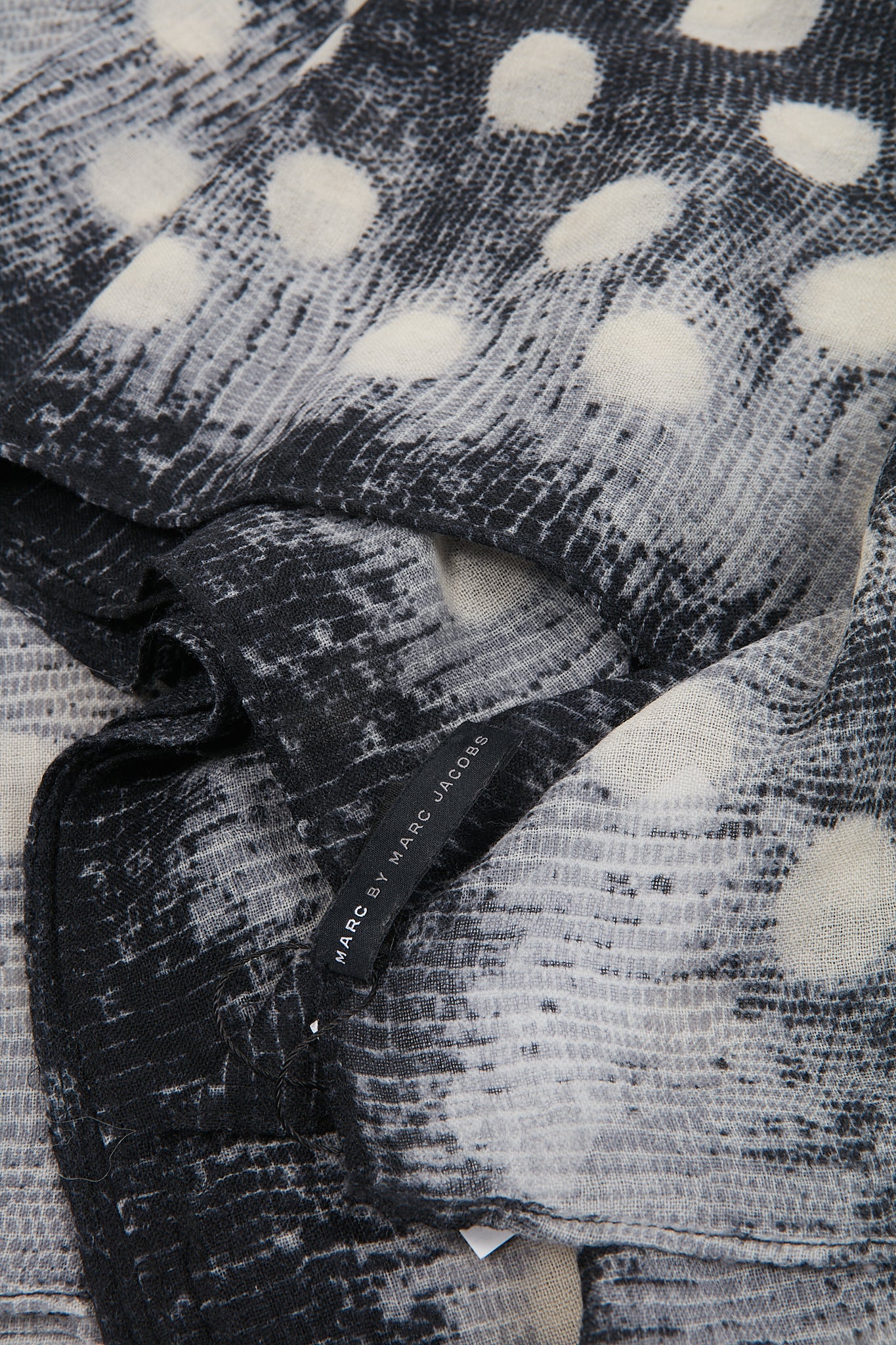 Marc Jacob Écharpe en laine à pois bleu marine