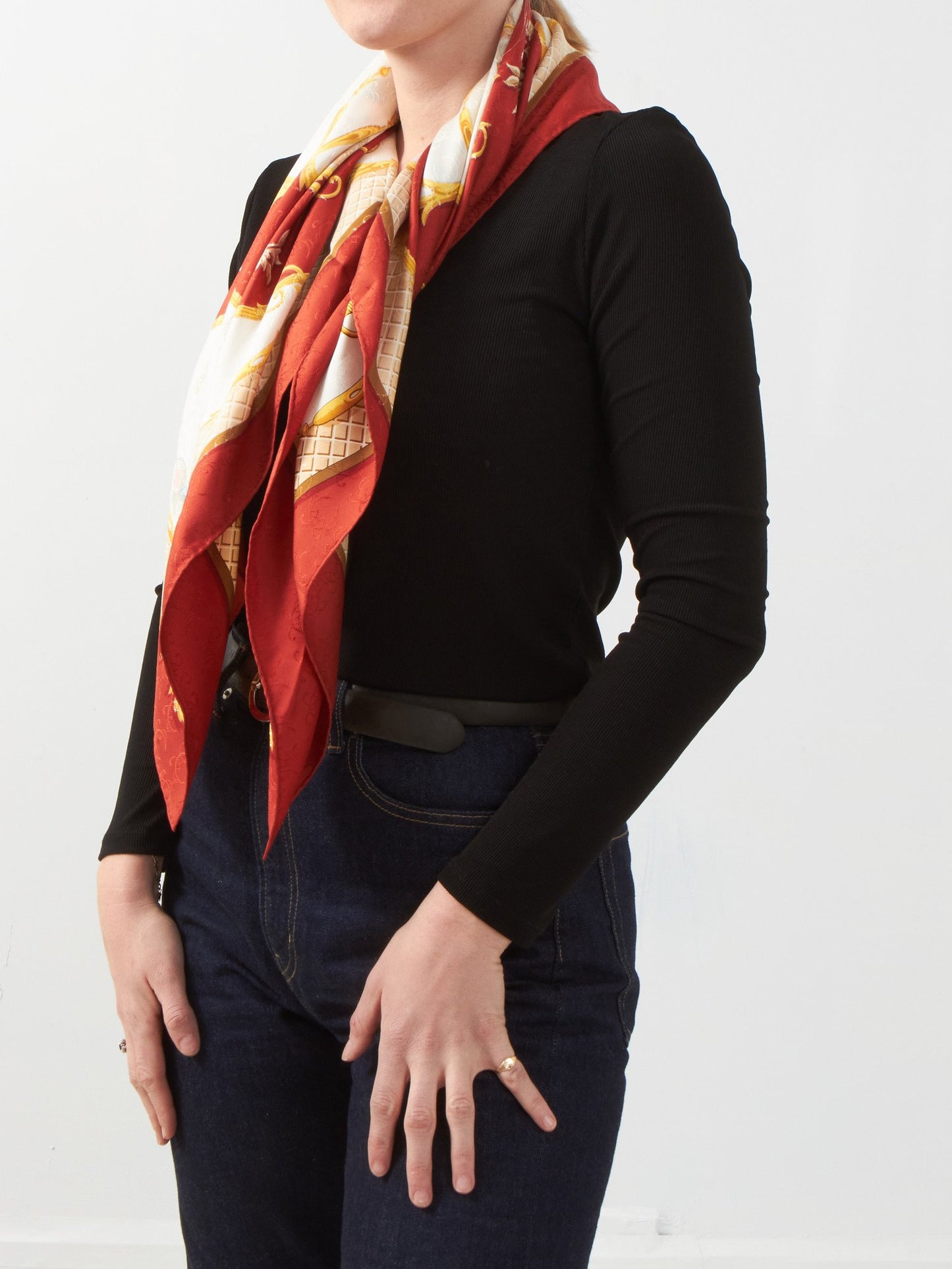 Hermès Vintage Bird Motif 90CM Silk Foulard