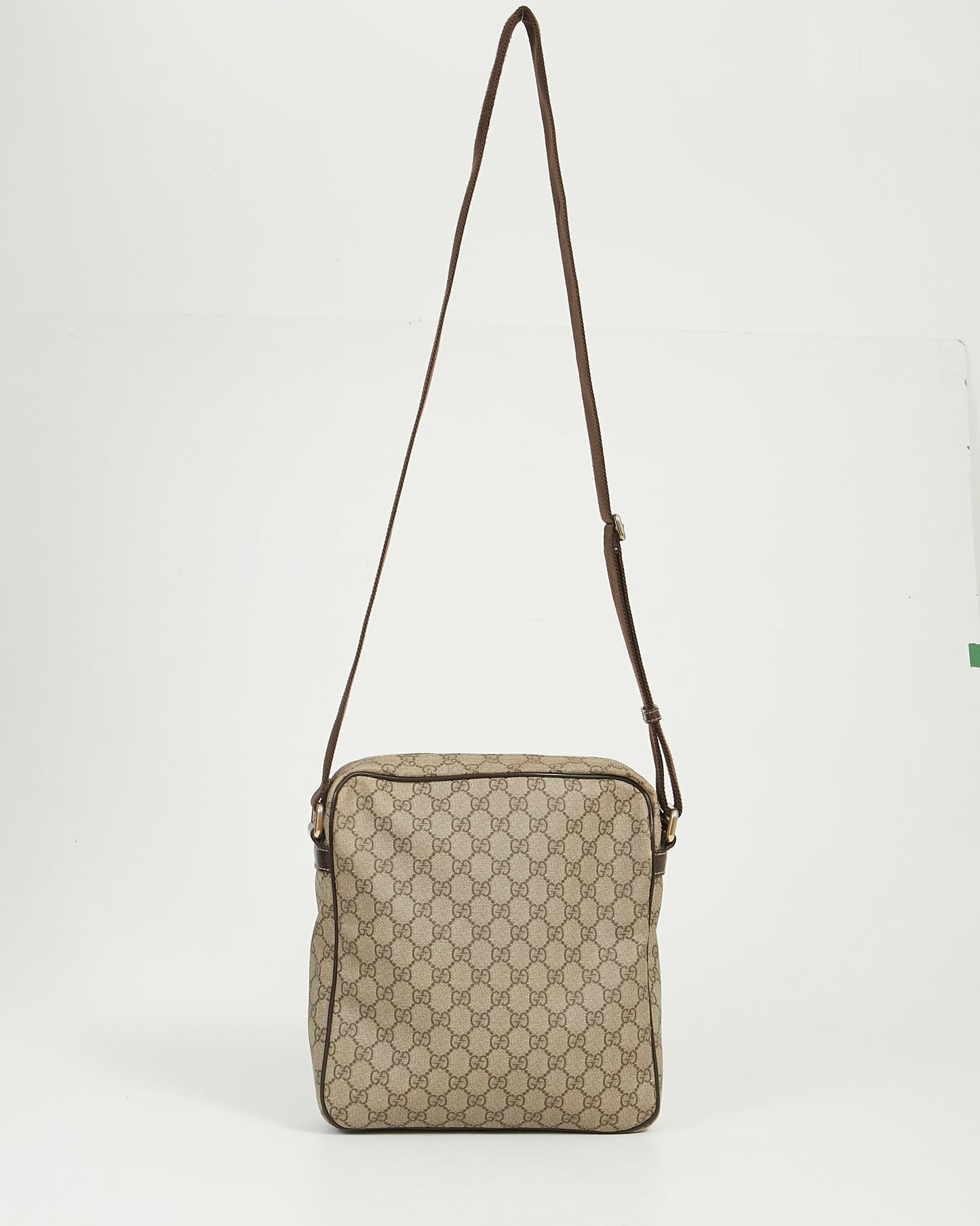Sac à bandoulière en toile enduite suprême GG marron Gucci