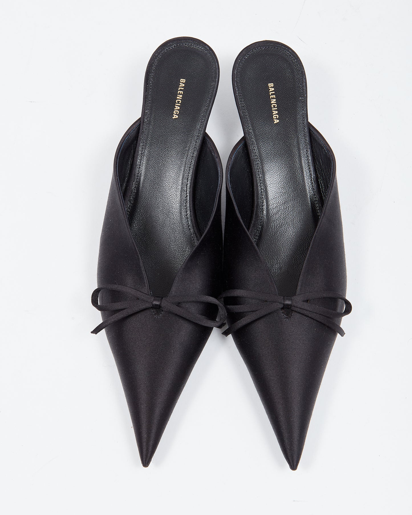 Balenciaga Mules à talons avec nœud en satin noir - 40