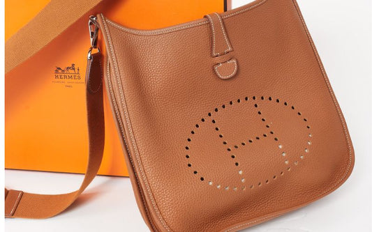 How to Identify and Avoid Online Scams in the Luxury Resale Market