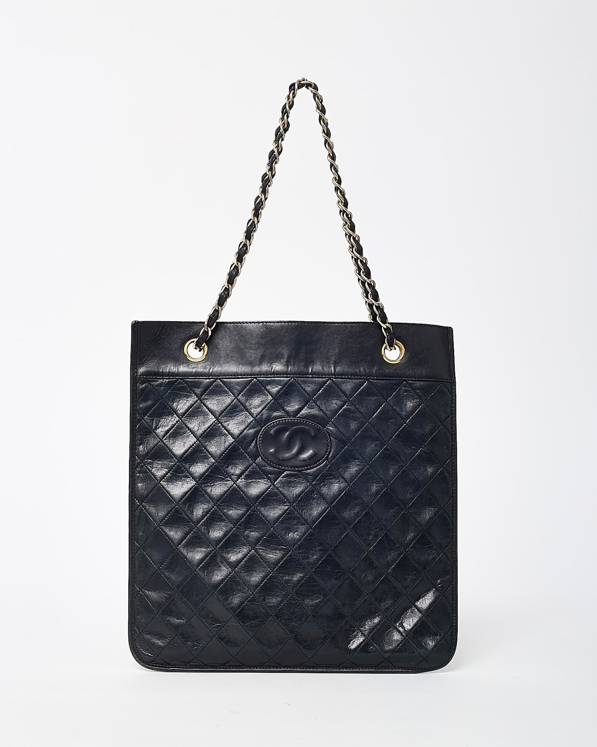 Chanel Vintage Black Quilted Lambskin Leather CC Logo Chain Shoulder Bag
