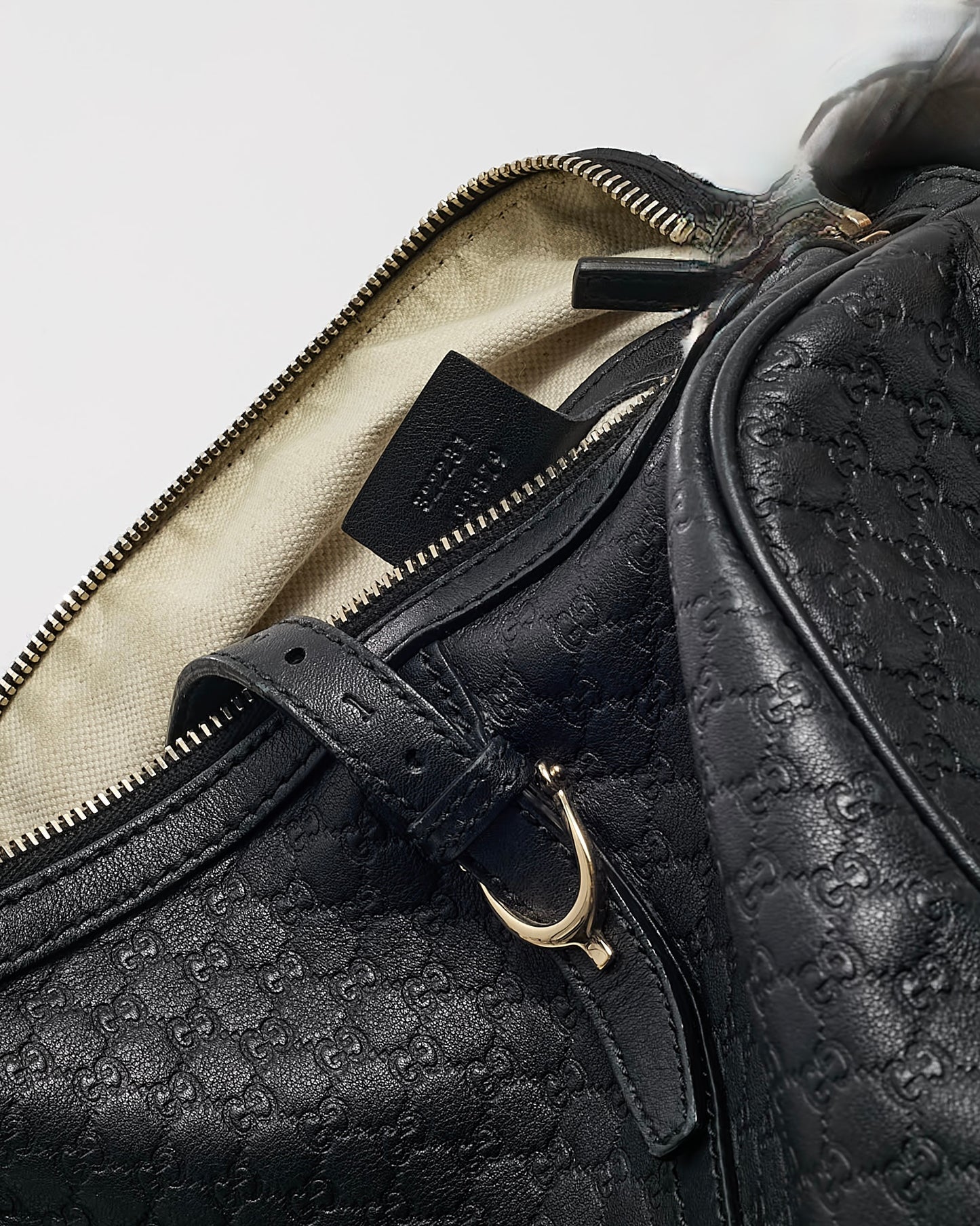 Gucci Black GG Monogram Microguccissima Leather Medium Joy Boston Bag
