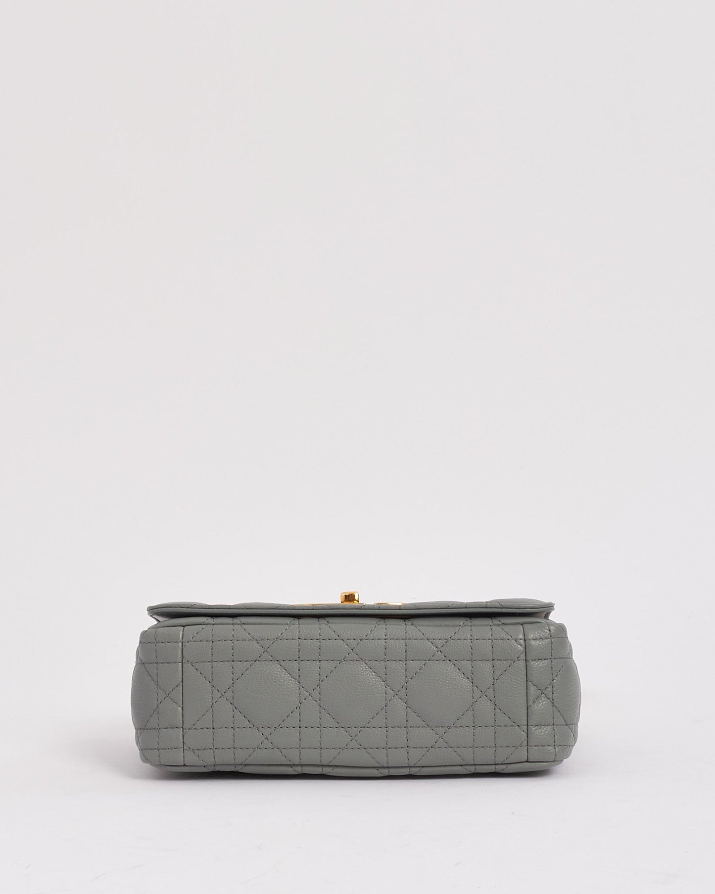 Petit sac Caro en cuir gris (pierre) Dior avec détails dorés