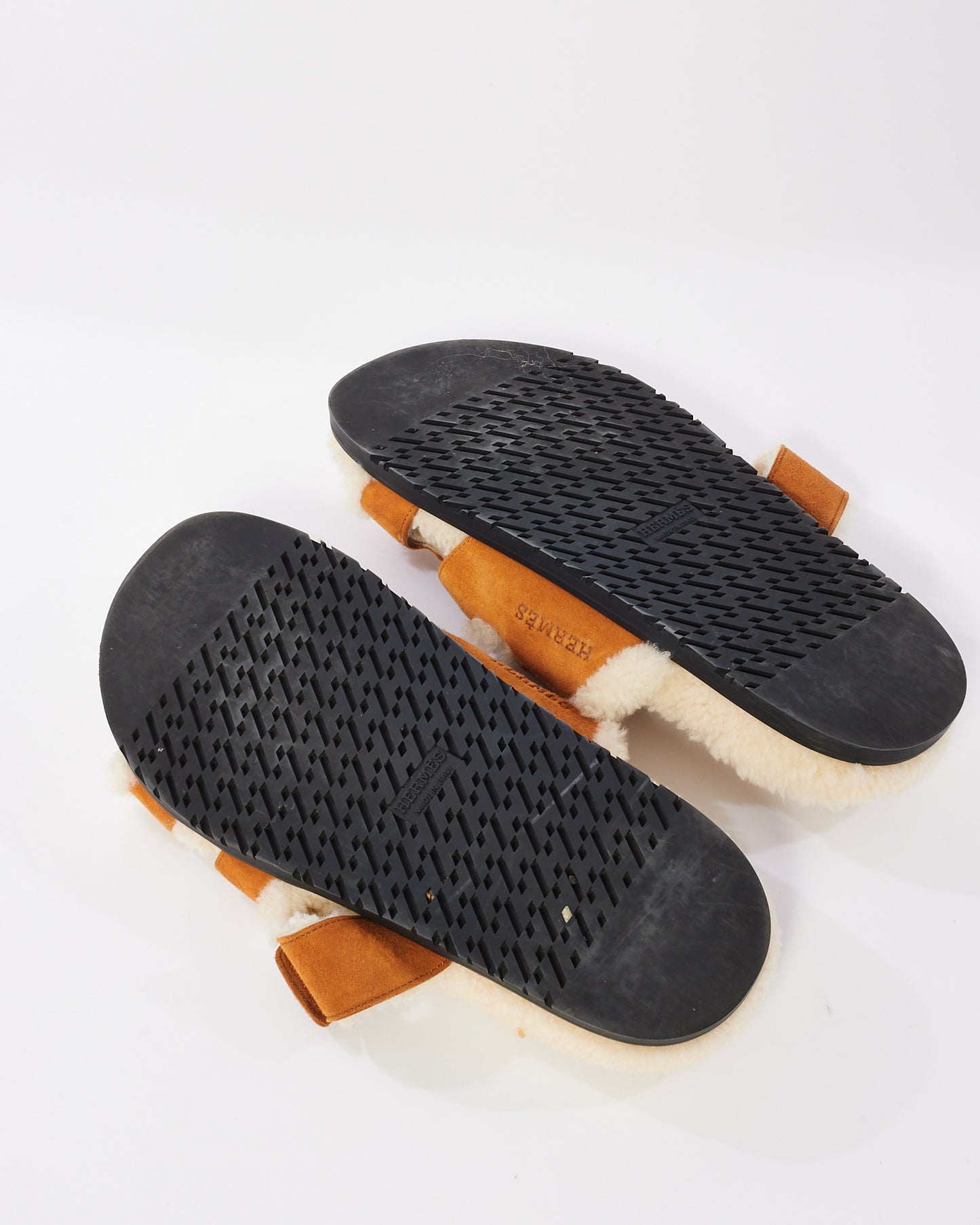 Hermès Tan Suede & Shearling Chypre Sandals - 39