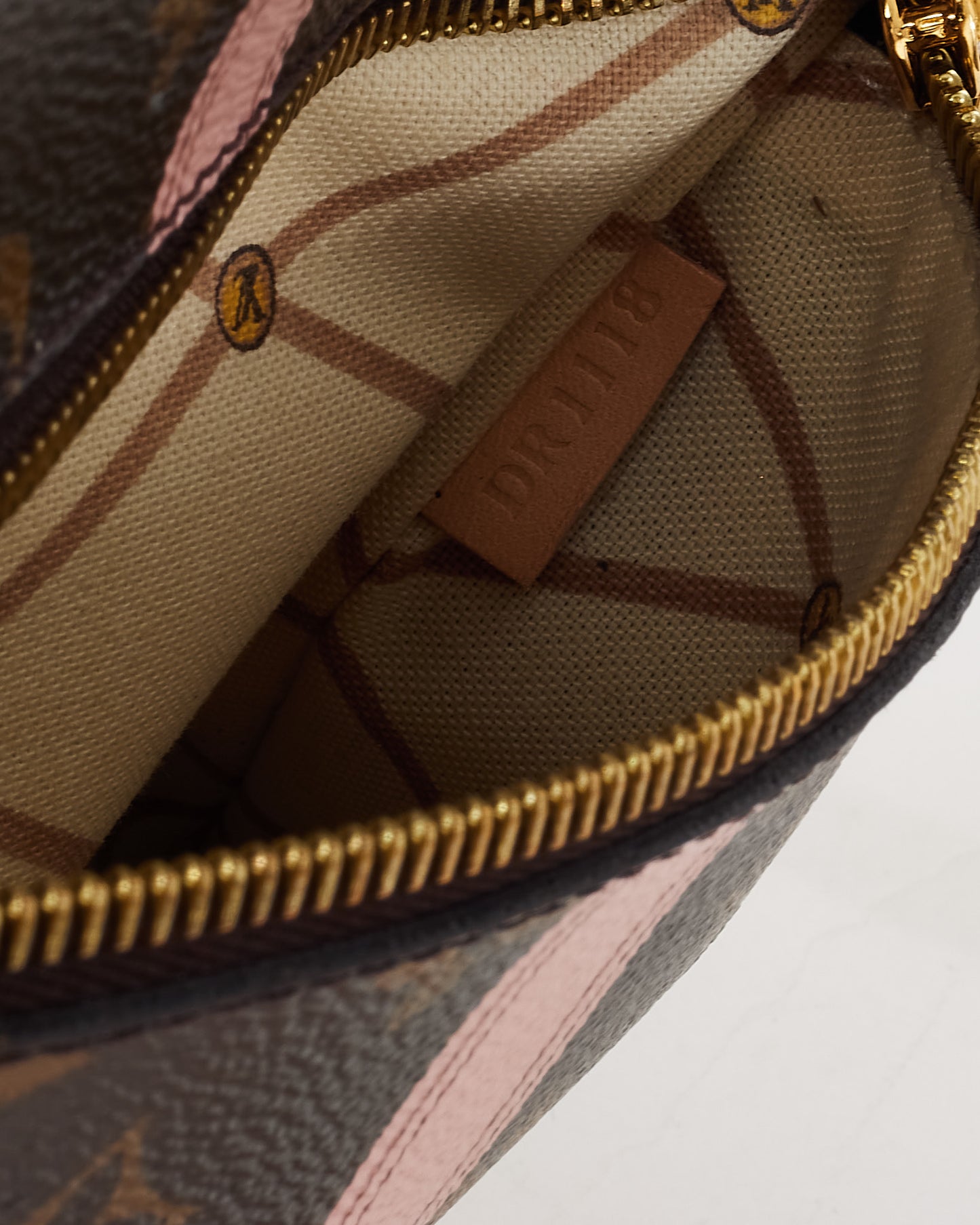 Louis Vuitton Limited Edition Monogram Canvas Summer Trunks Trompe L'oeil Pochette Metis Bag