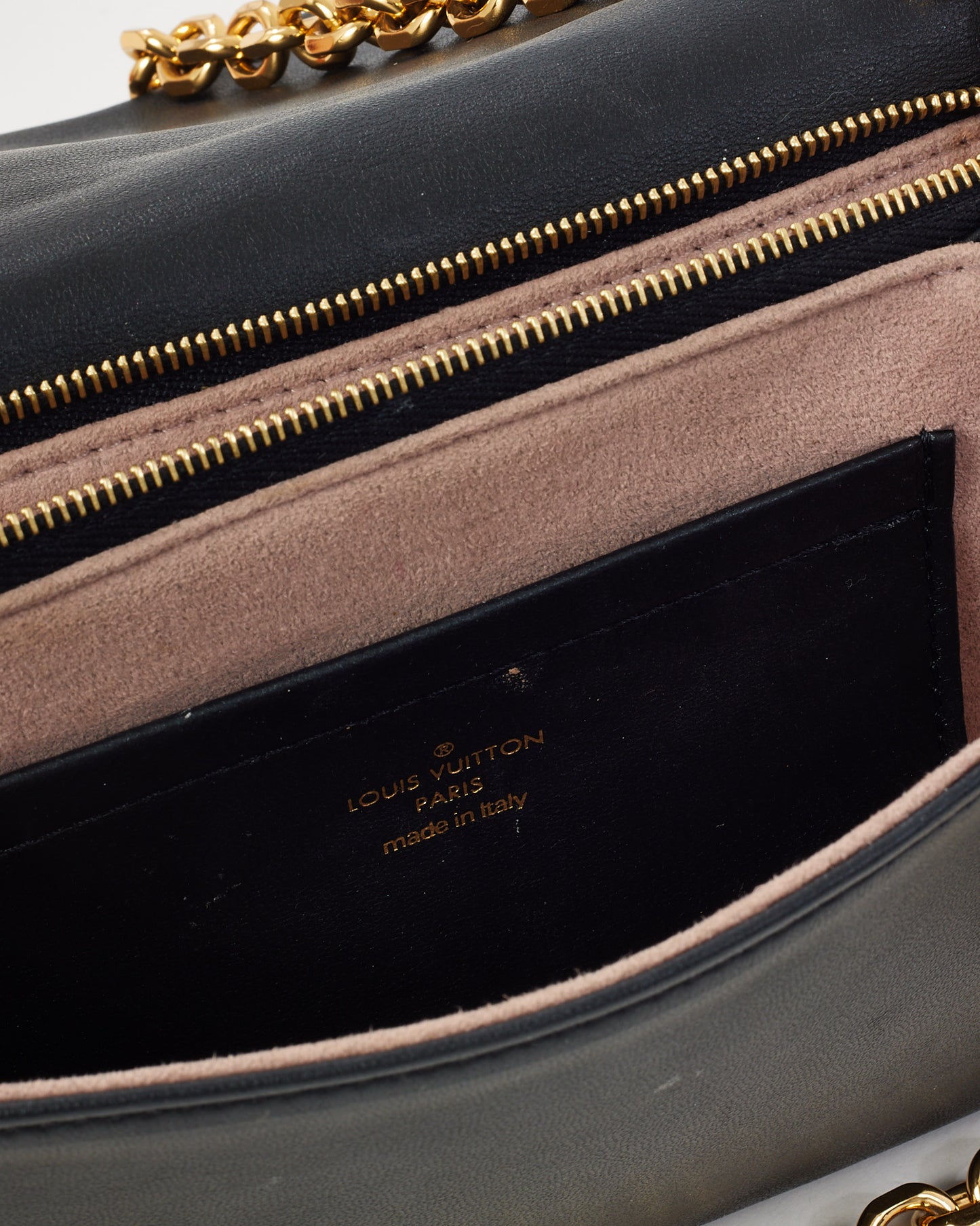 Sac bandoulière Louis Vuitton Pochette Coussin en cuir d'agneau Monogram