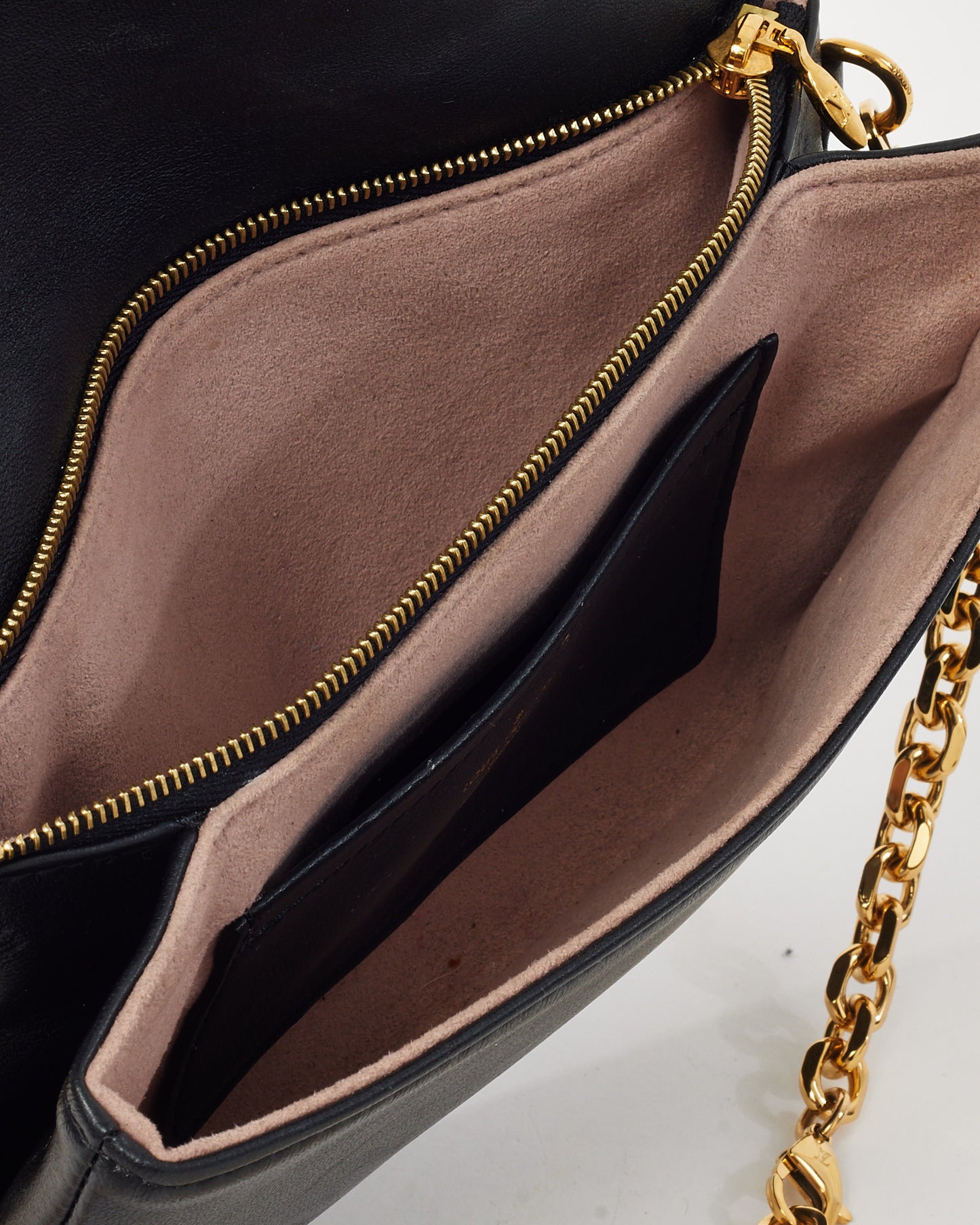 Sac bandoulière Louis Vuitton Pochette Coussin en cuir d'agneau Monogram