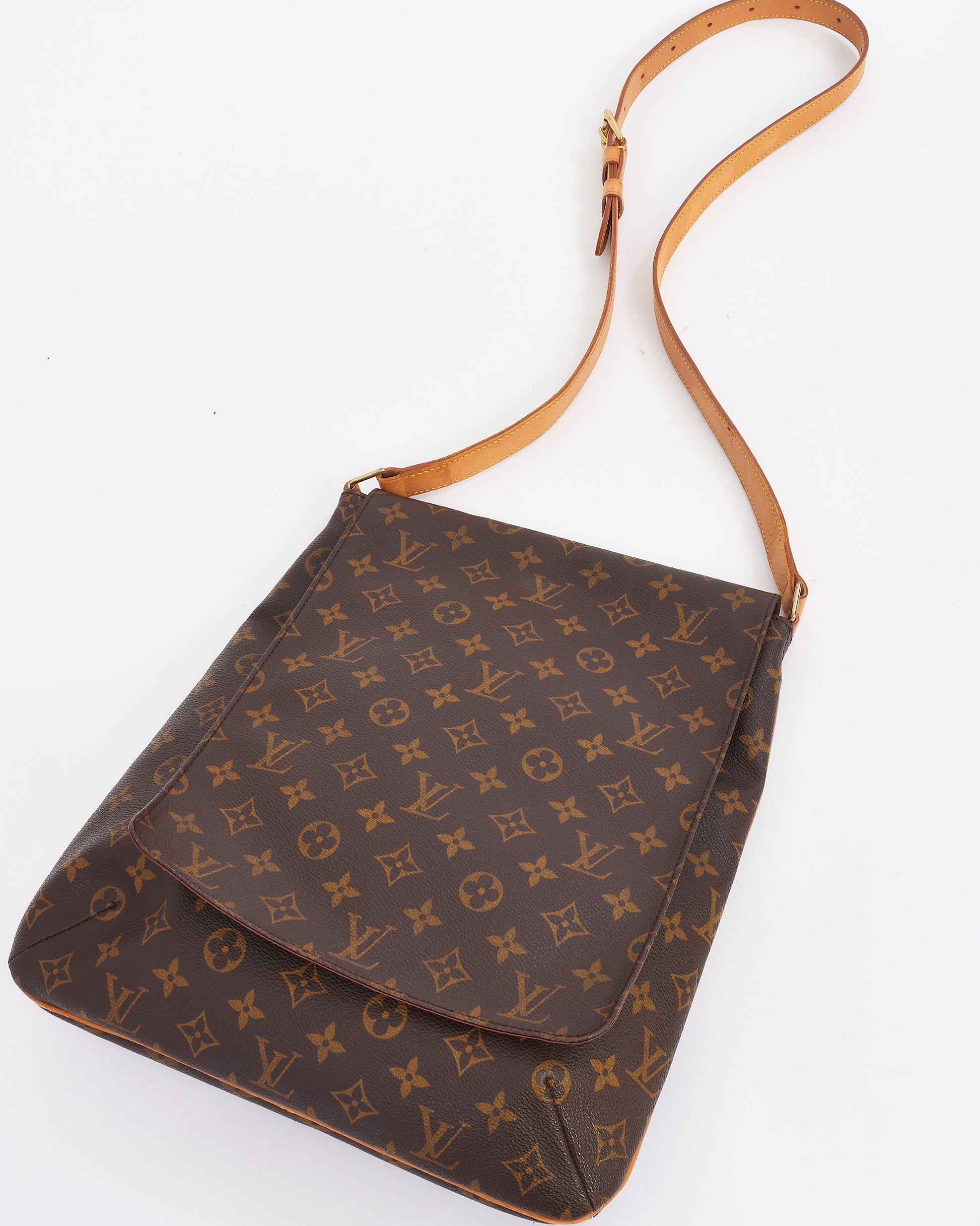 Explore a Louis Vuitton Monogram Canvas Musette Salsa GM Shoulder