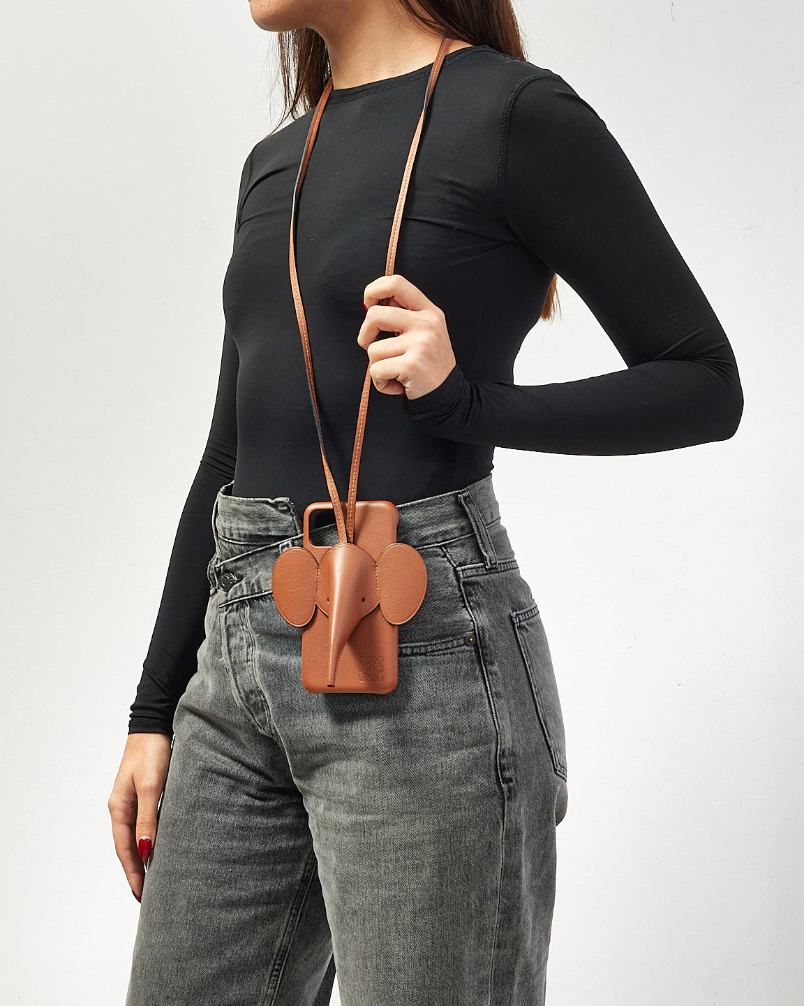 Buy Loewe Brown Leather Elephant Crossbody Phone Case - Authenticated Pre-Owned RETYCHE Buy Loewe Brown Leather Elephant Crossbody Phone Case - Authenticated Pre-Owned RETYCHE