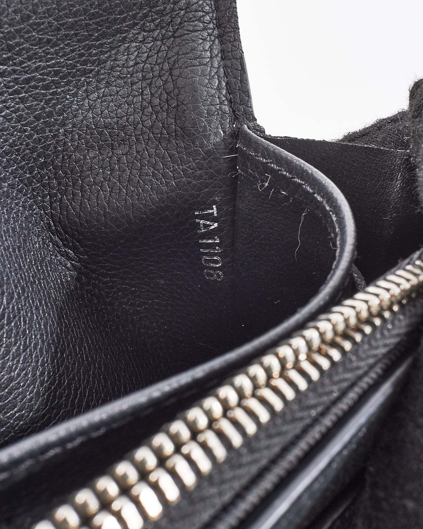 Louis Vuitton Black Leather MyLockMe Long Wallet